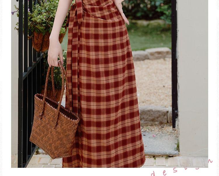 Short Sleeve Mandarin Collar Plaid Midi Bodycon Dress Product Image