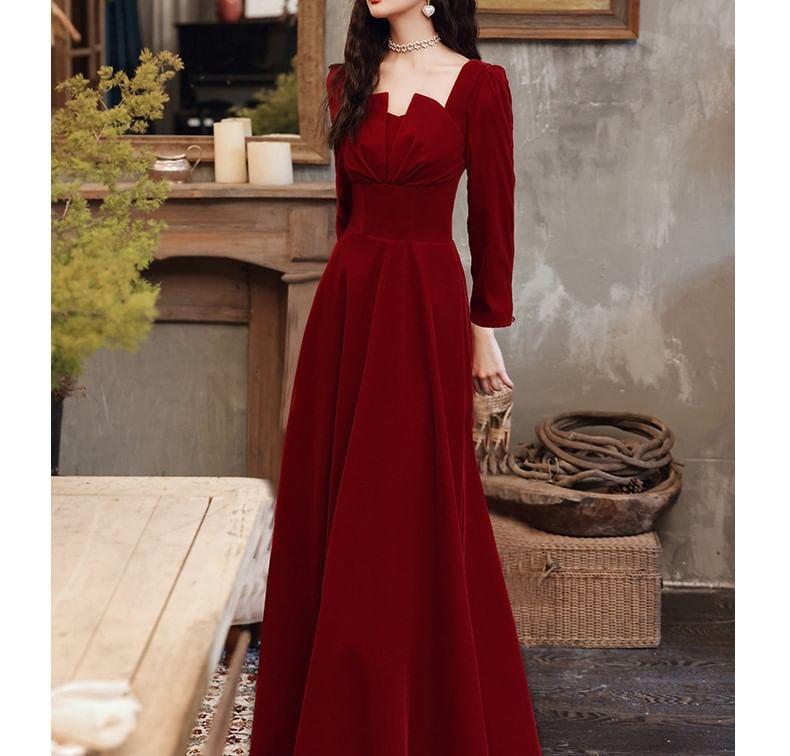 Long-Sleeve Notch Neck Plain Ruched Midi A-Line Cocktail Dress / Evening Gown Product Image