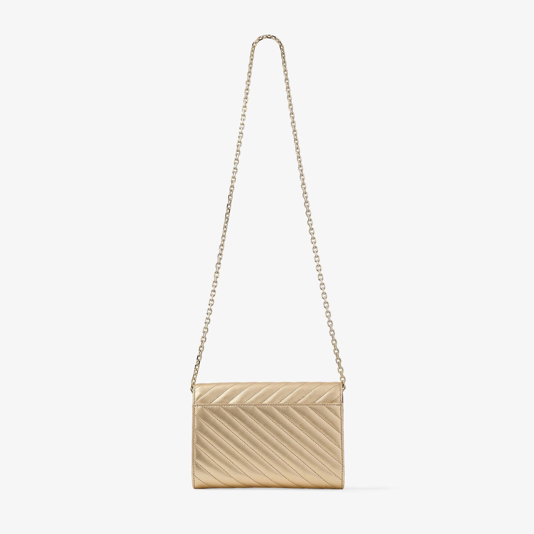 Curve Clutch Product Image