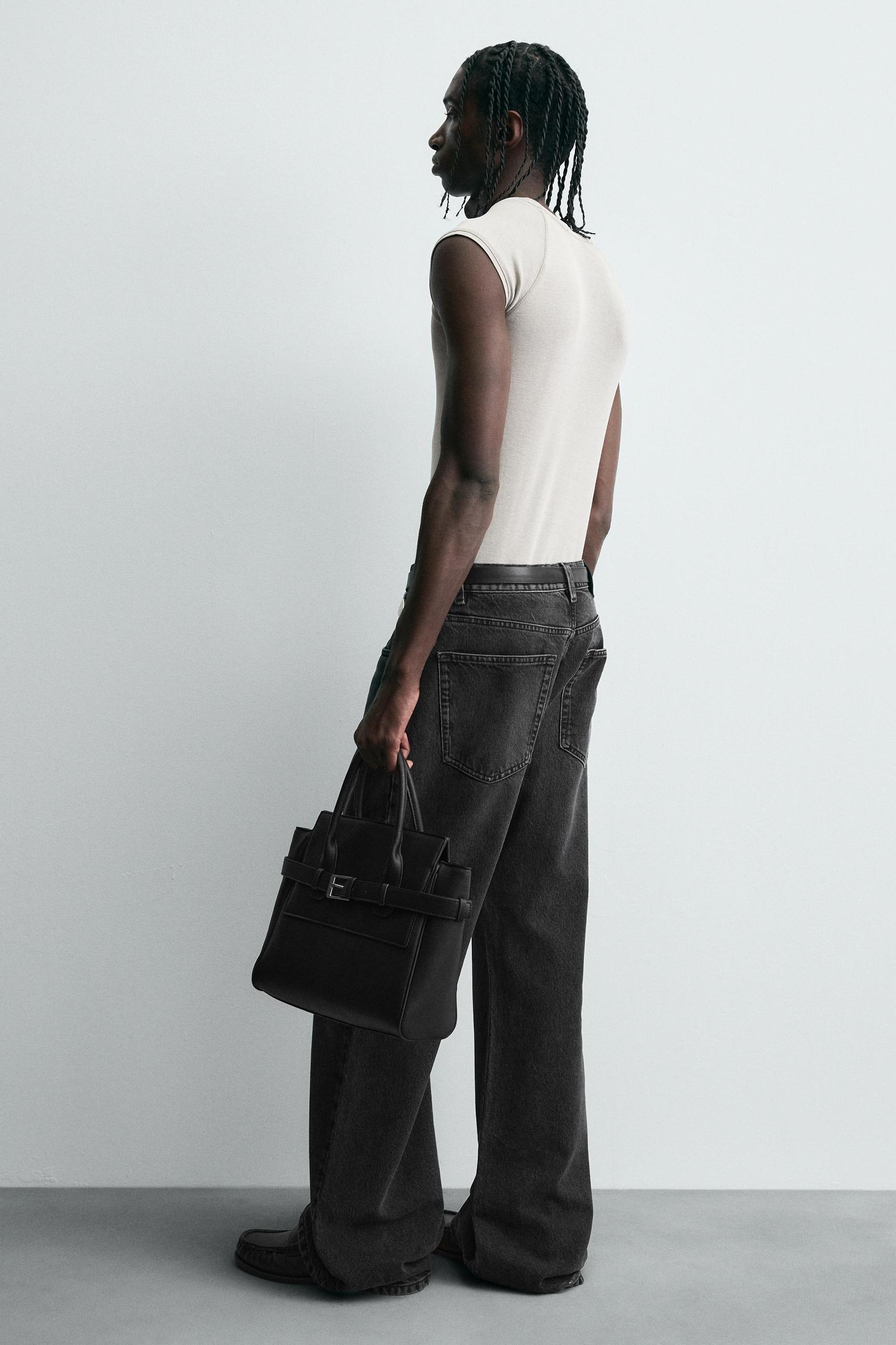 BELT DETAIL HANDBAG Product Image