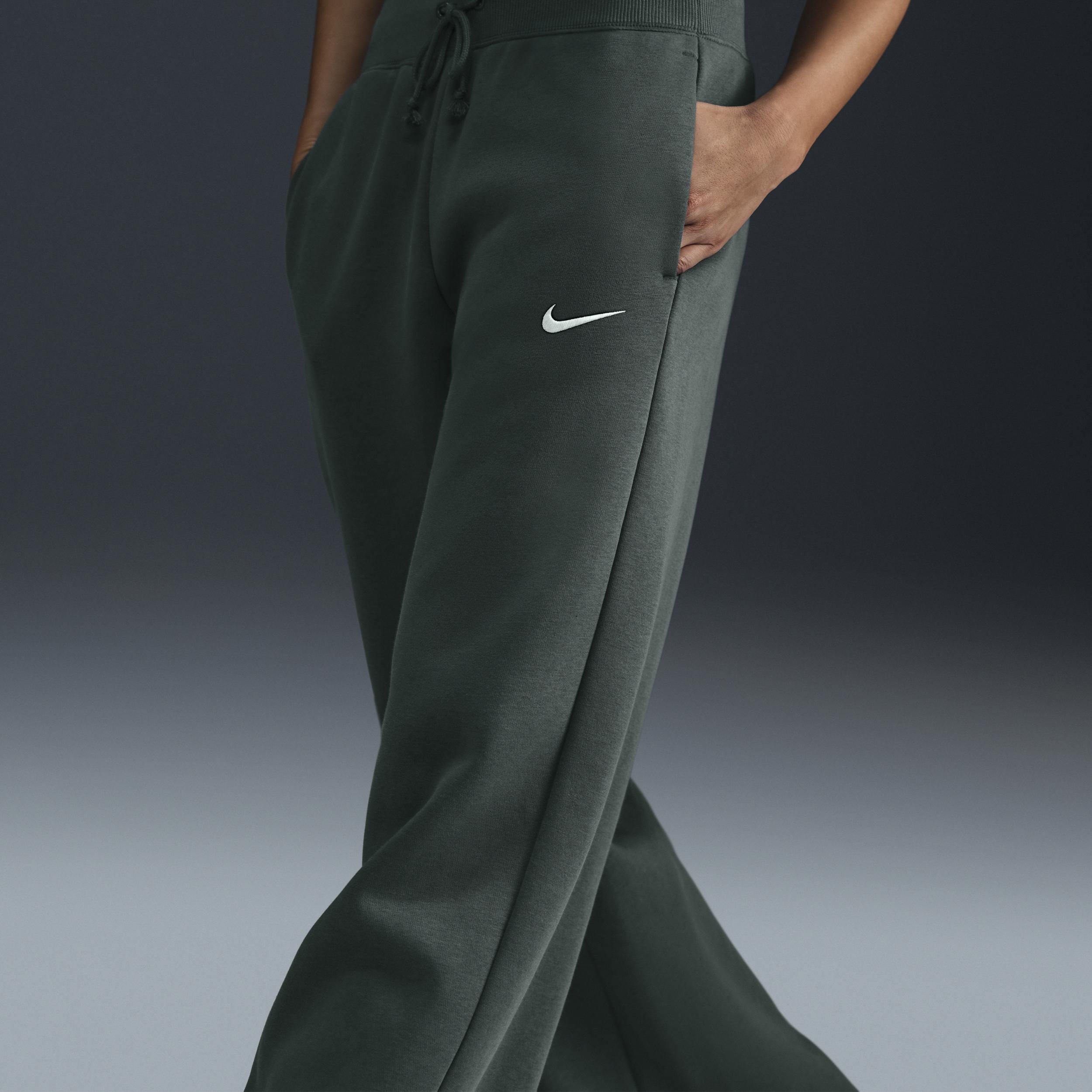 Women's Nike Sportswear Phoenix Fleece High-Waisted Wide-Leg Sweatpants Product Image