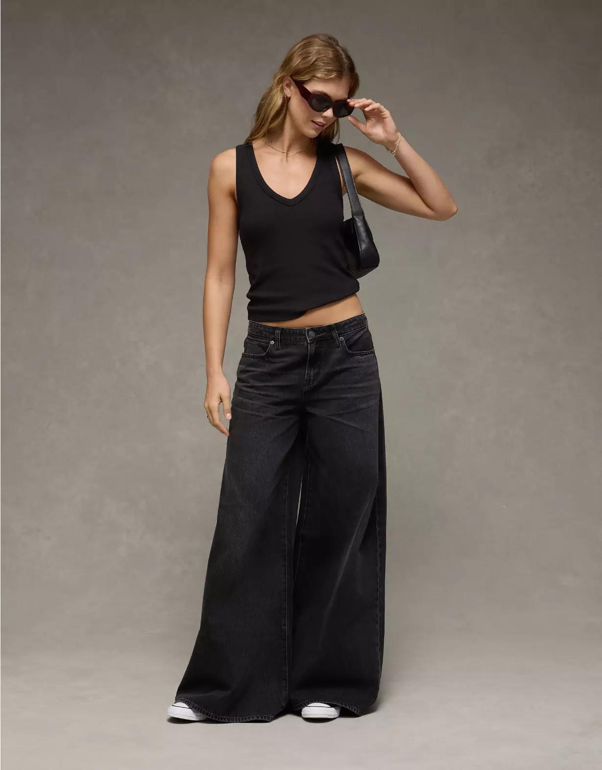 AE Deep V-Neck Tank Top Product Image