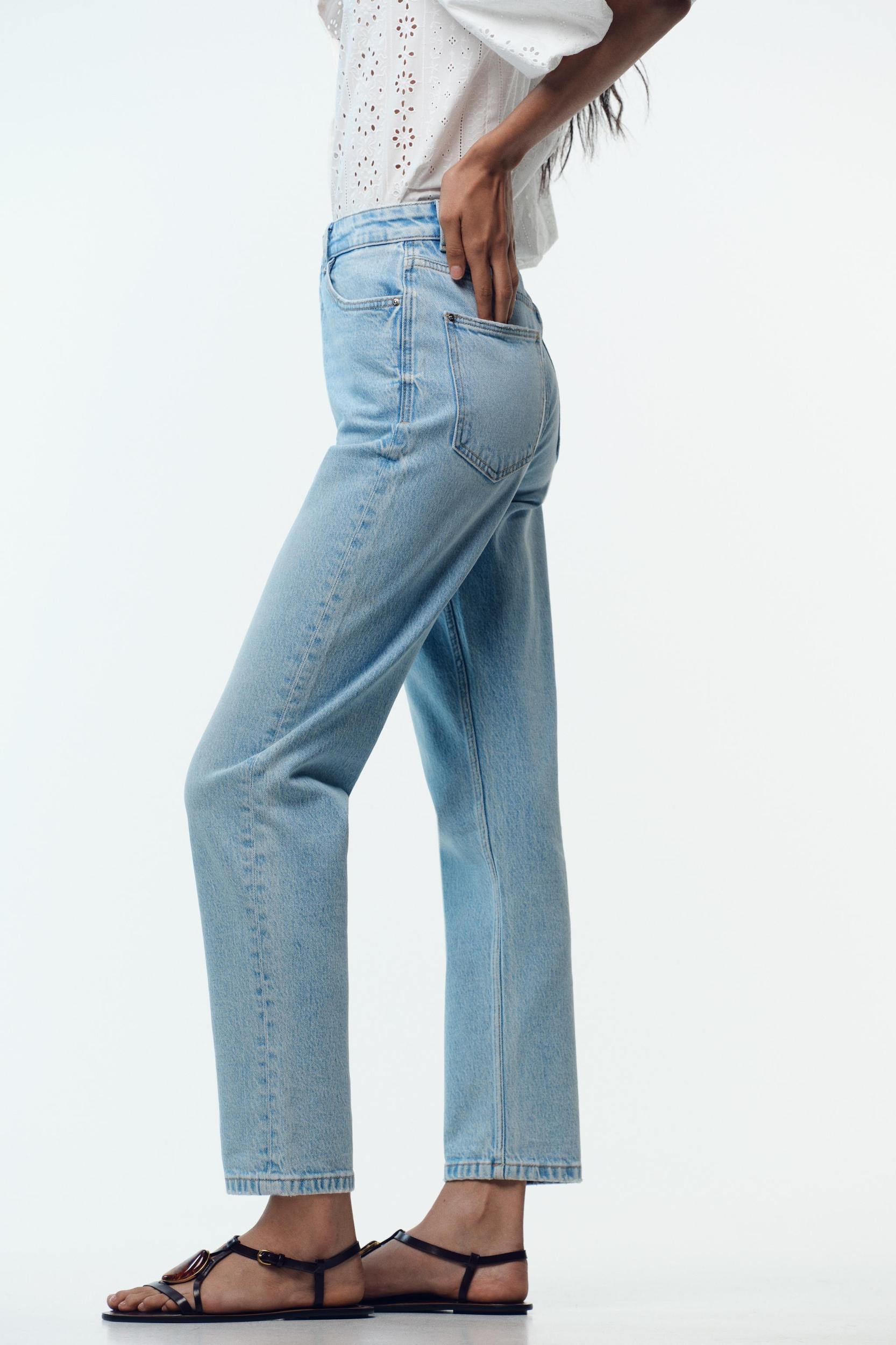 Z.01 HIGH WAIST COMFORT MOM FIT JEANS Product Image