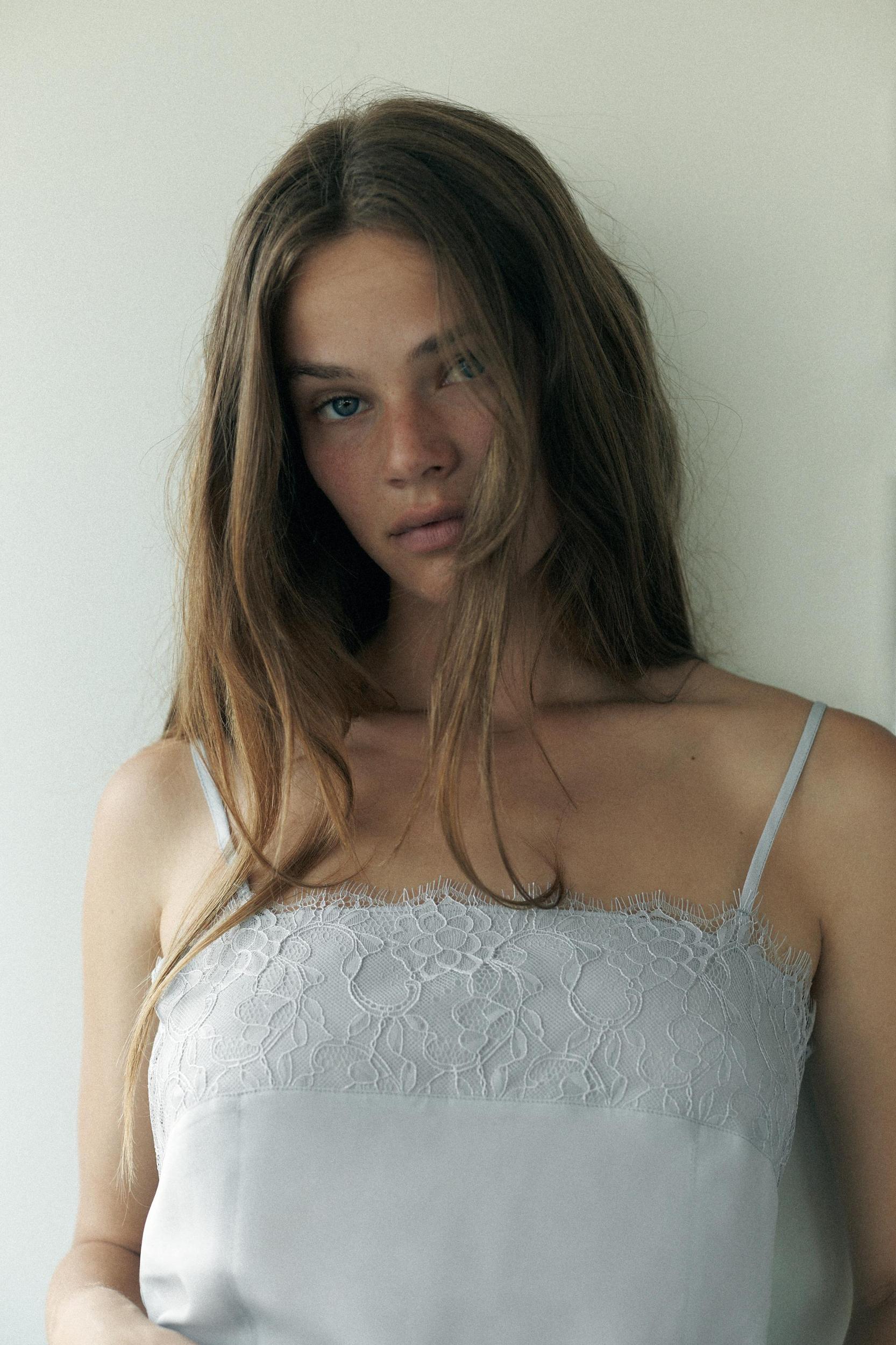 GEORGETTE LACE TOP Product Image