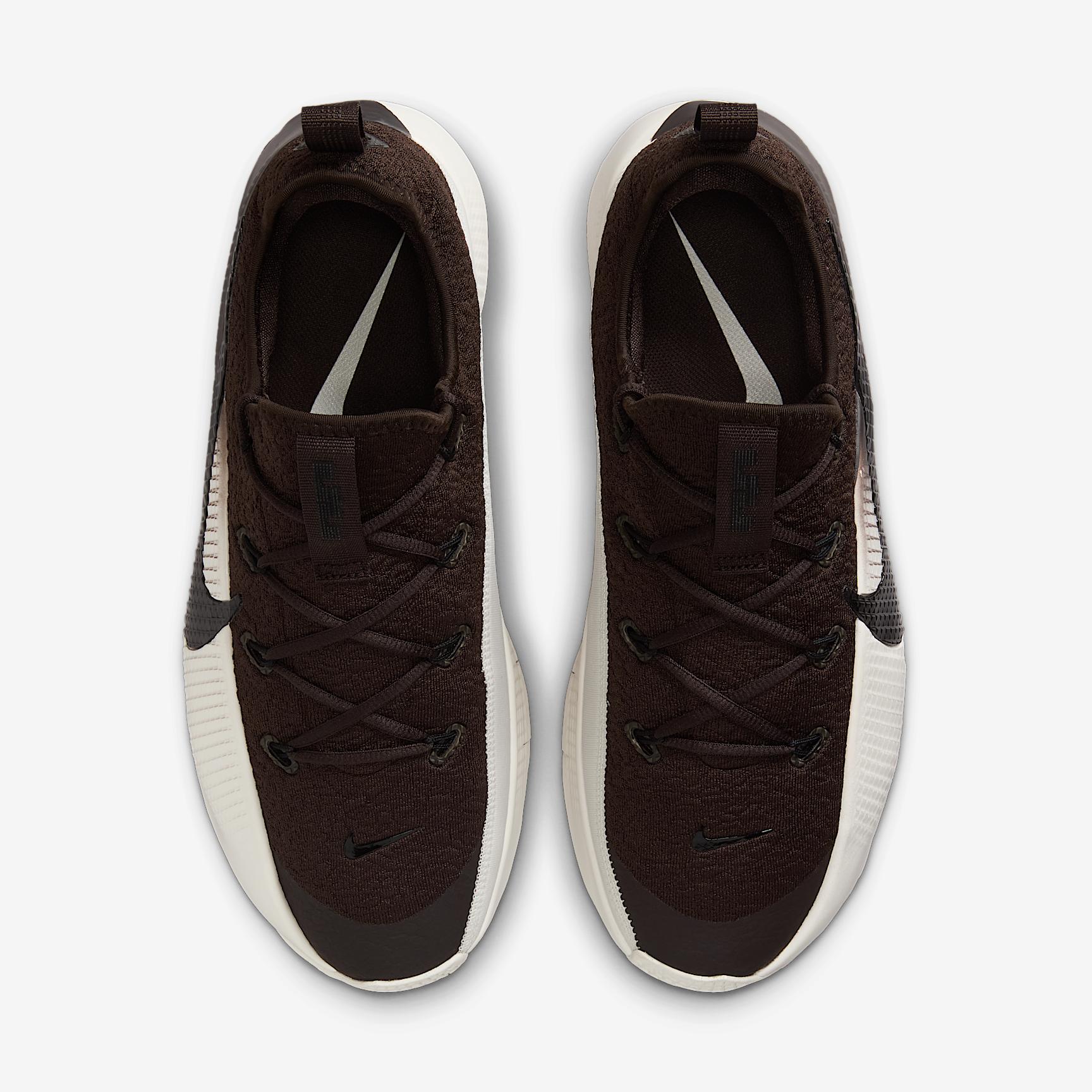 Nike Men's LeBron TR 1 Workout Shoes Product Image