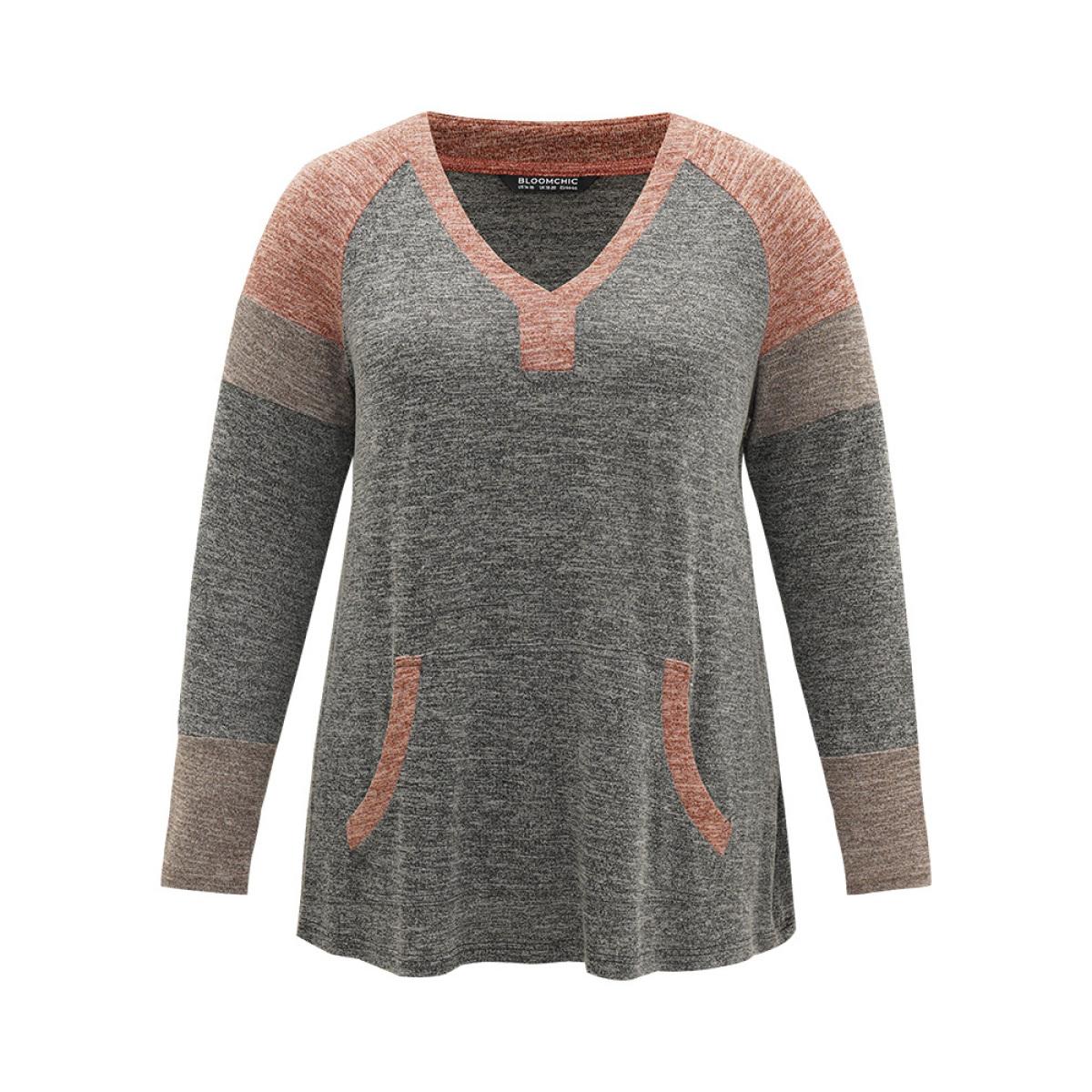 Plus Size Contrast Pocket Raglan Sleeve T-shirt Multicolor Women Casual Contrast Plain Dailywear T-shirts BloomChic 22-24/3X Product Image