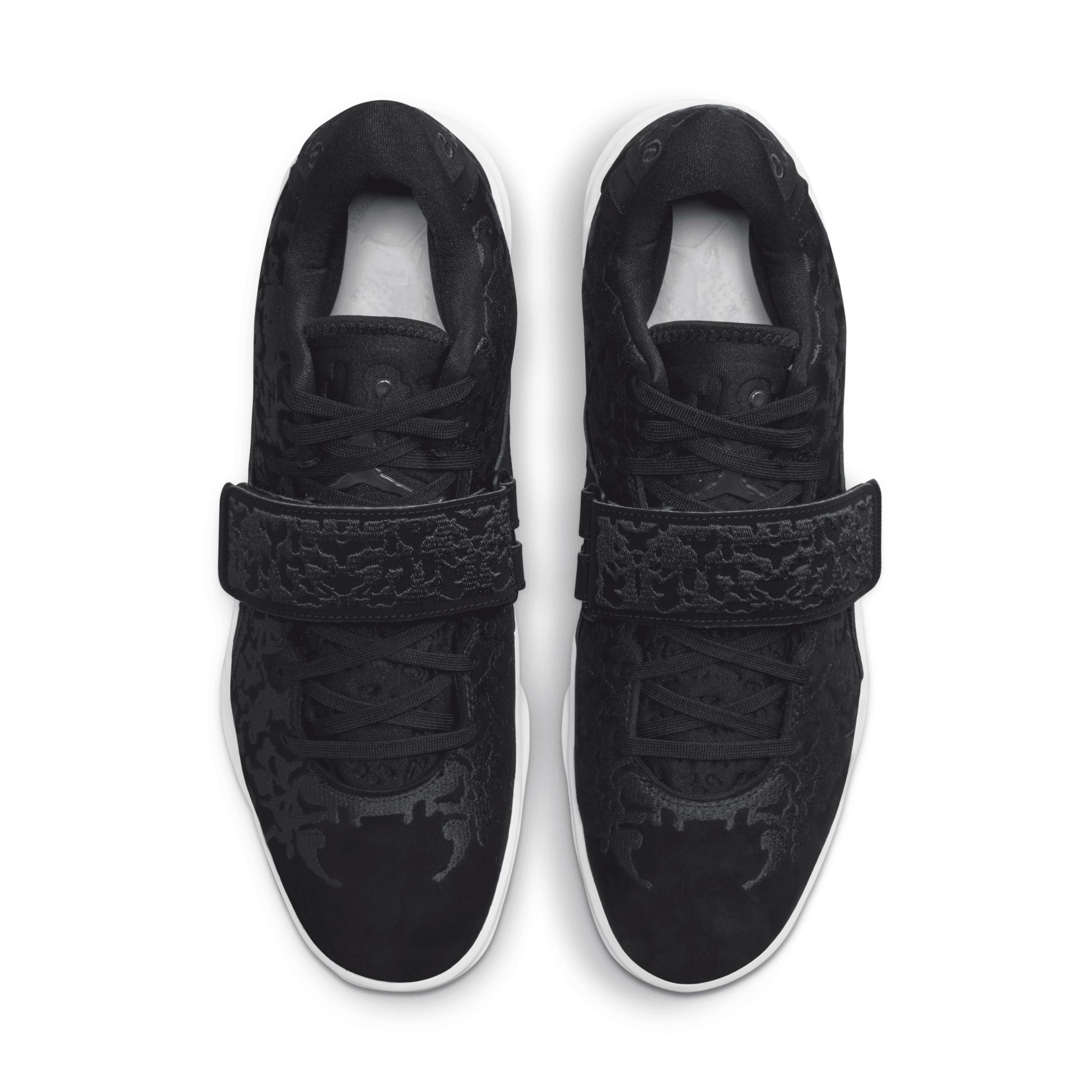 Nike Men's Zion 3 M.U.D. "Ash" SE Basketball Shoes Product Image