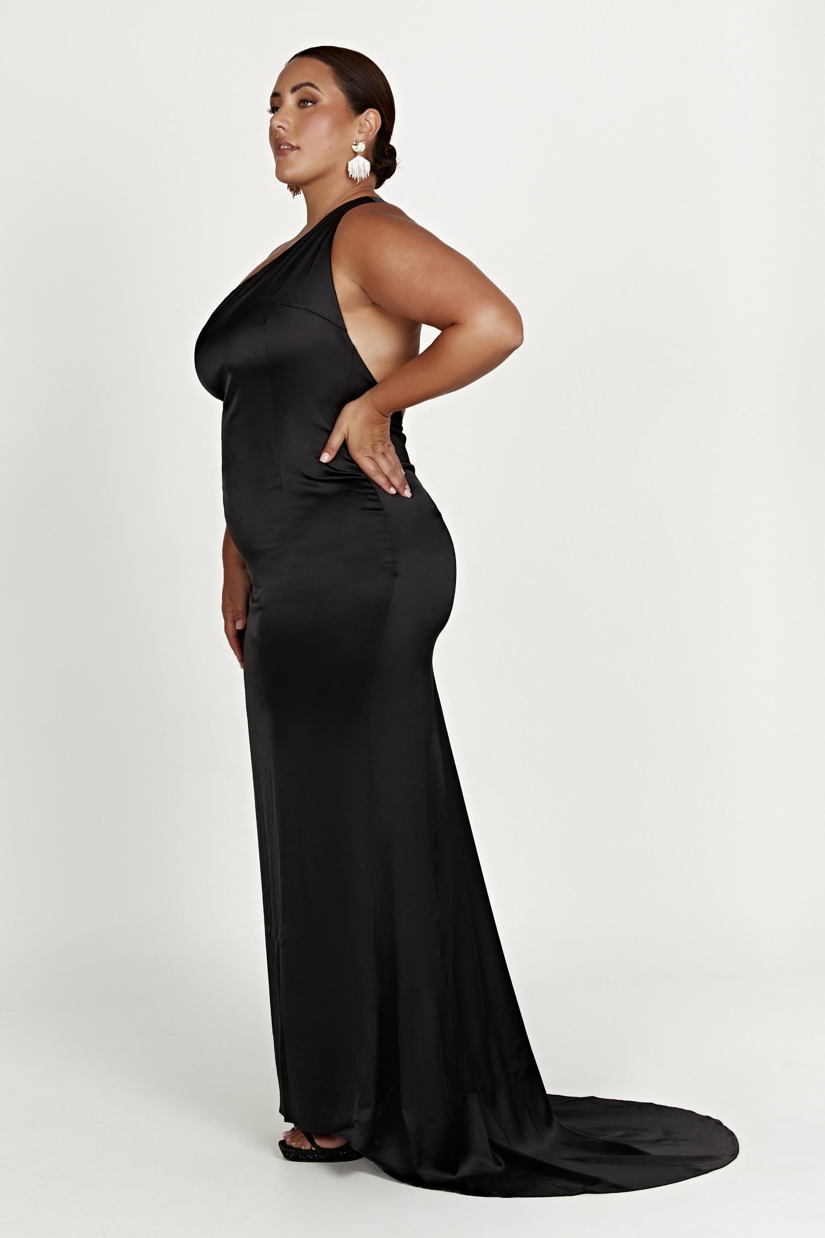 Harper One Shoulder Gown - Black Product Image