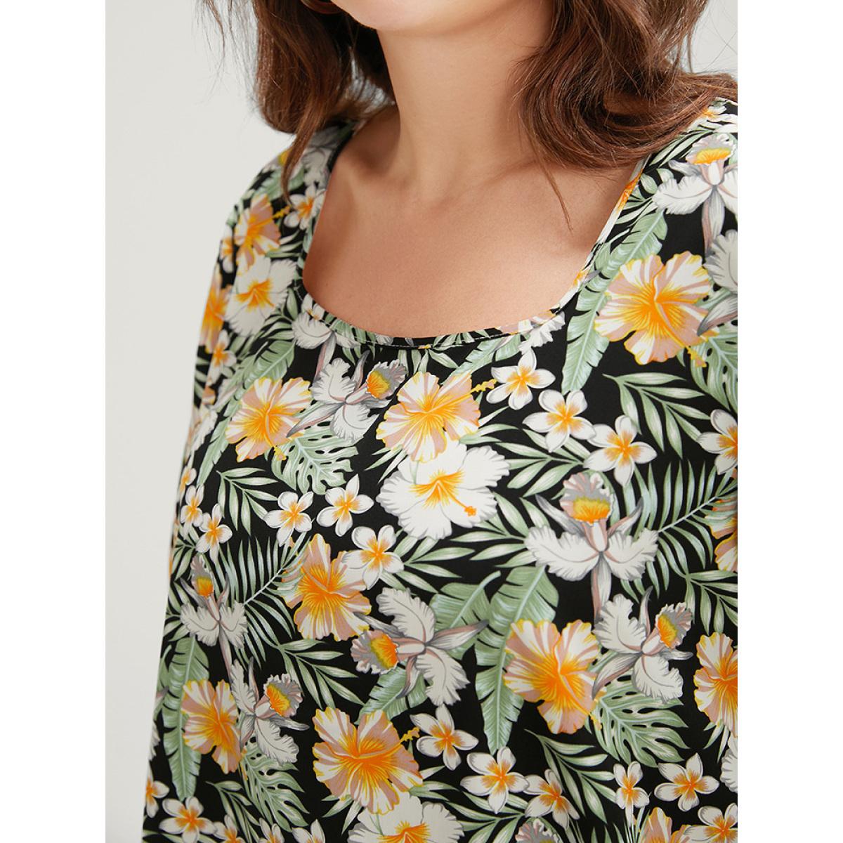 Plus Size BlackFlower Tropical Print Puff Sleeve Ruffles Trim Square Neck Blouse Women Vacation Elbow-length sleeve Square Neck Dailywear Blouses BloomChic 26/4X Product Image