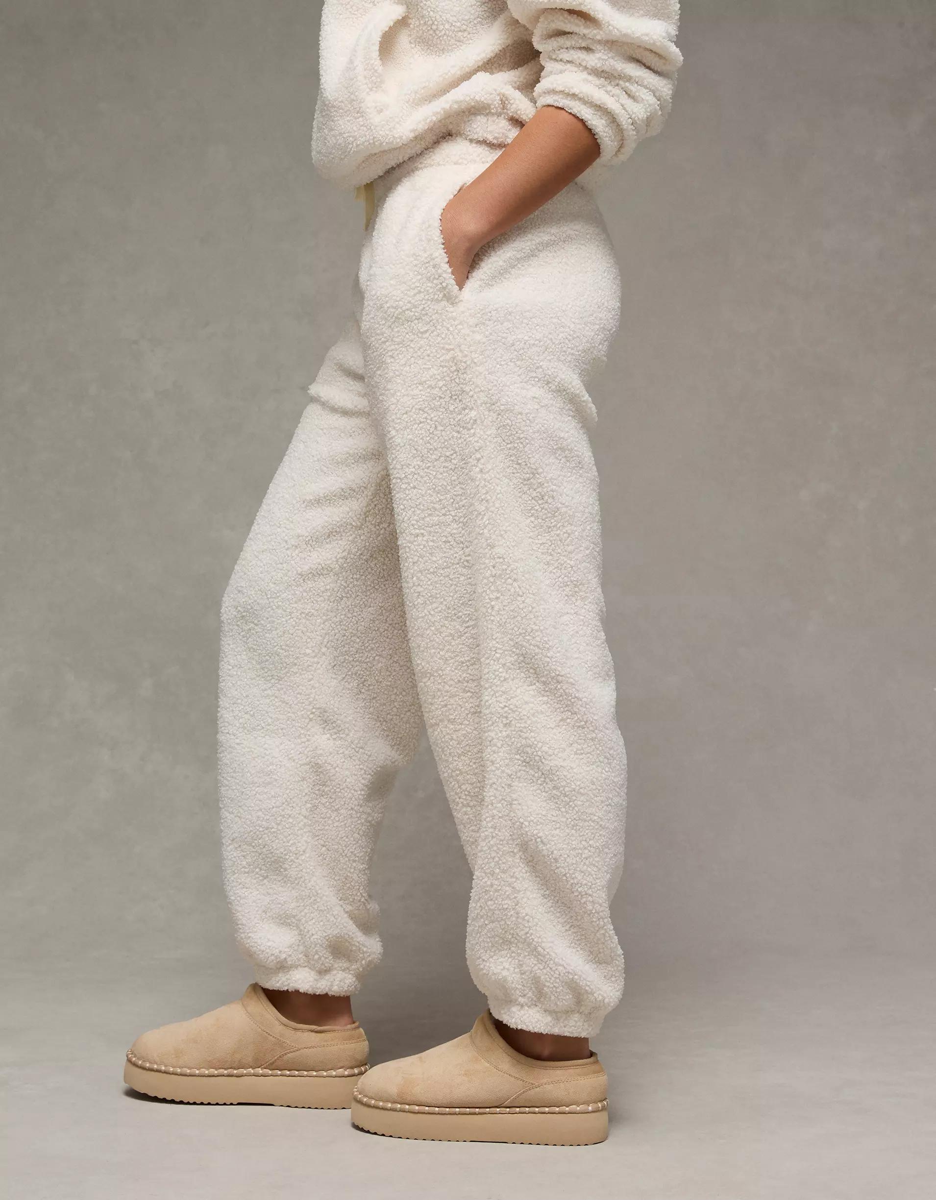 AE High-Waisted Sherpa Jogger Pant Product Image