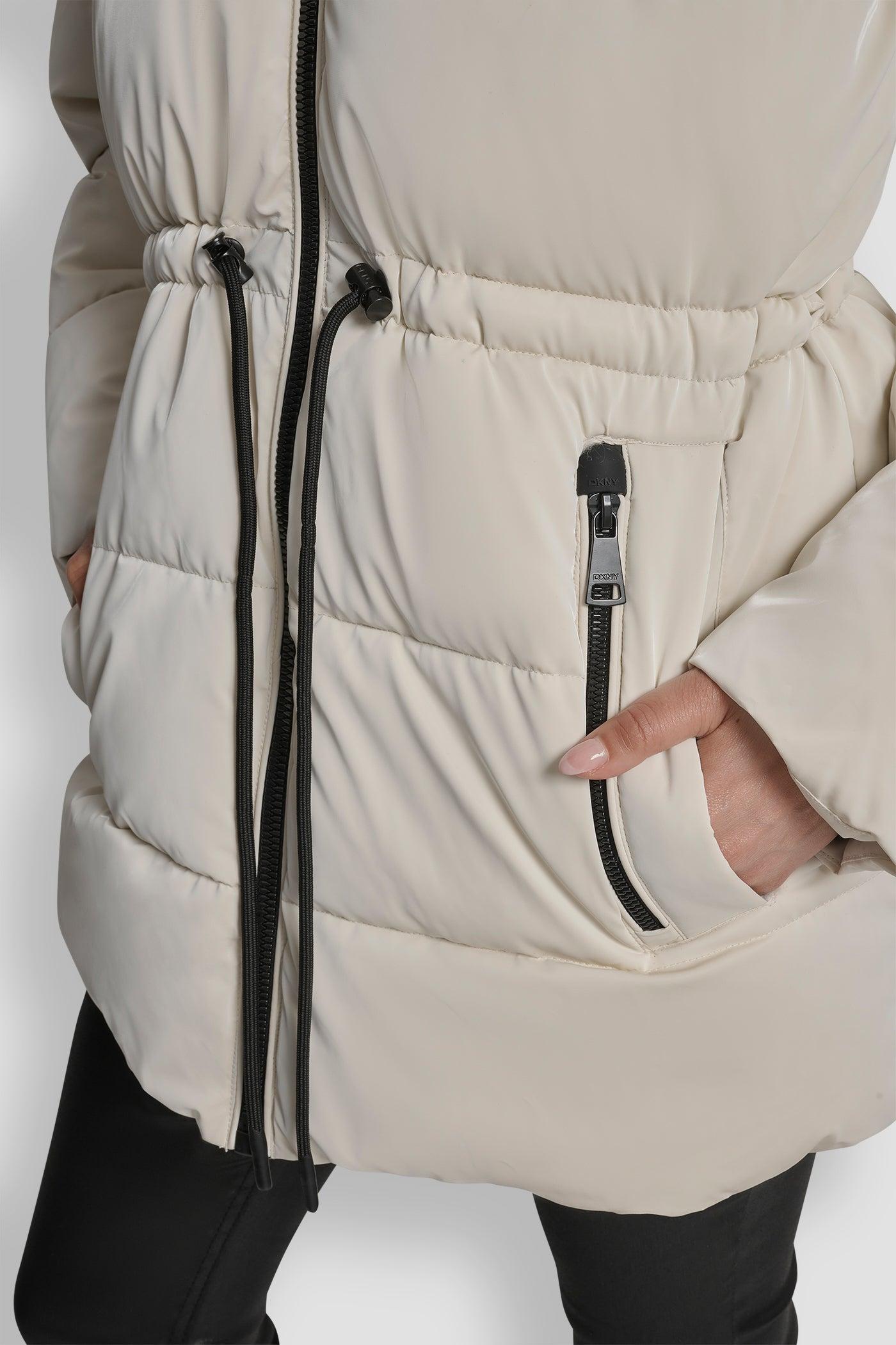 MID LENGTH LUSH PUFFER JACKET Product Image