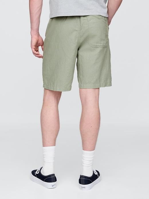 9" Linen-Cotton Easy Shorts Product Image