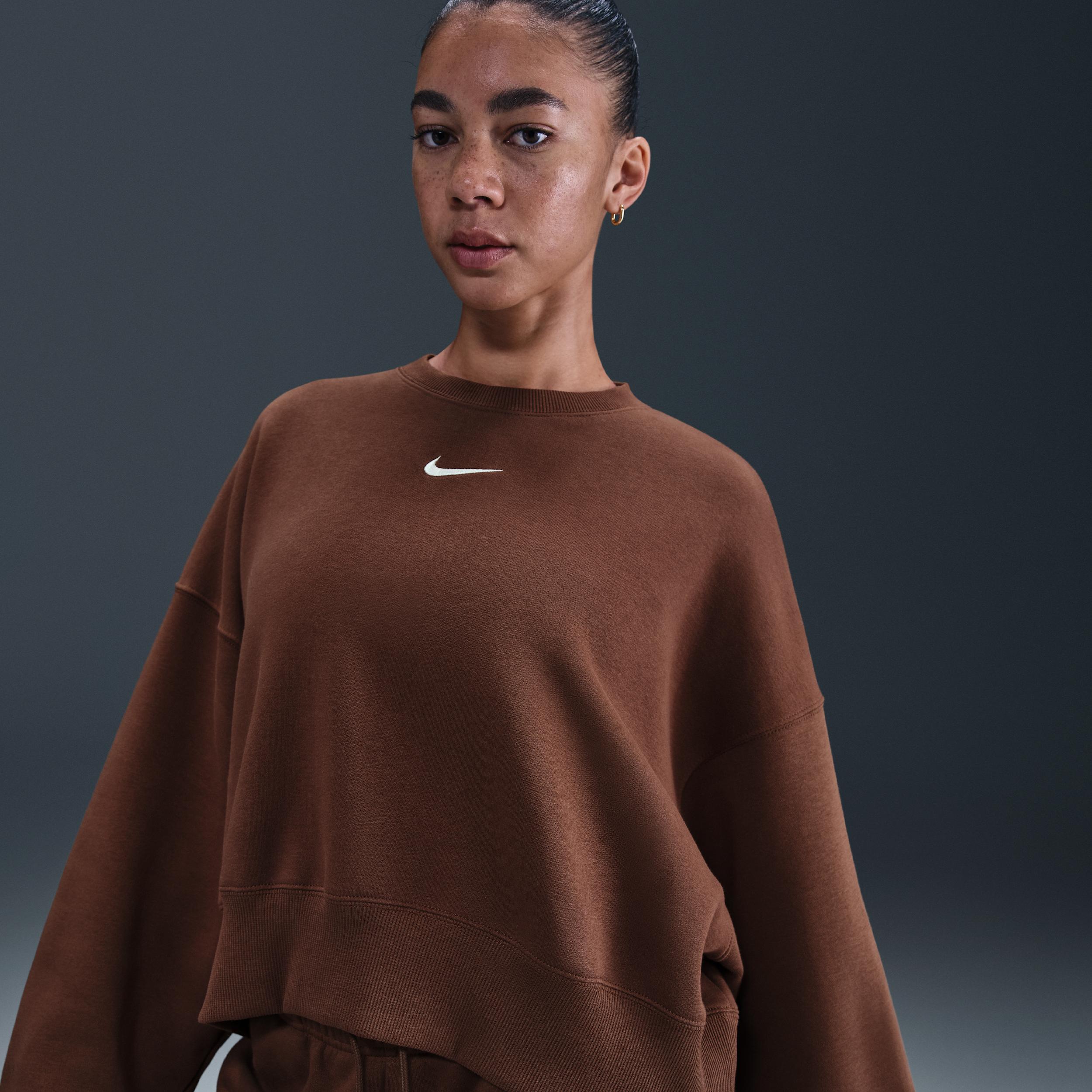 Womens Nike Sportswear Phoenix Fleece Over-Oversized Crew-Neck Sweatshirt | DQ5761-051 Product Image