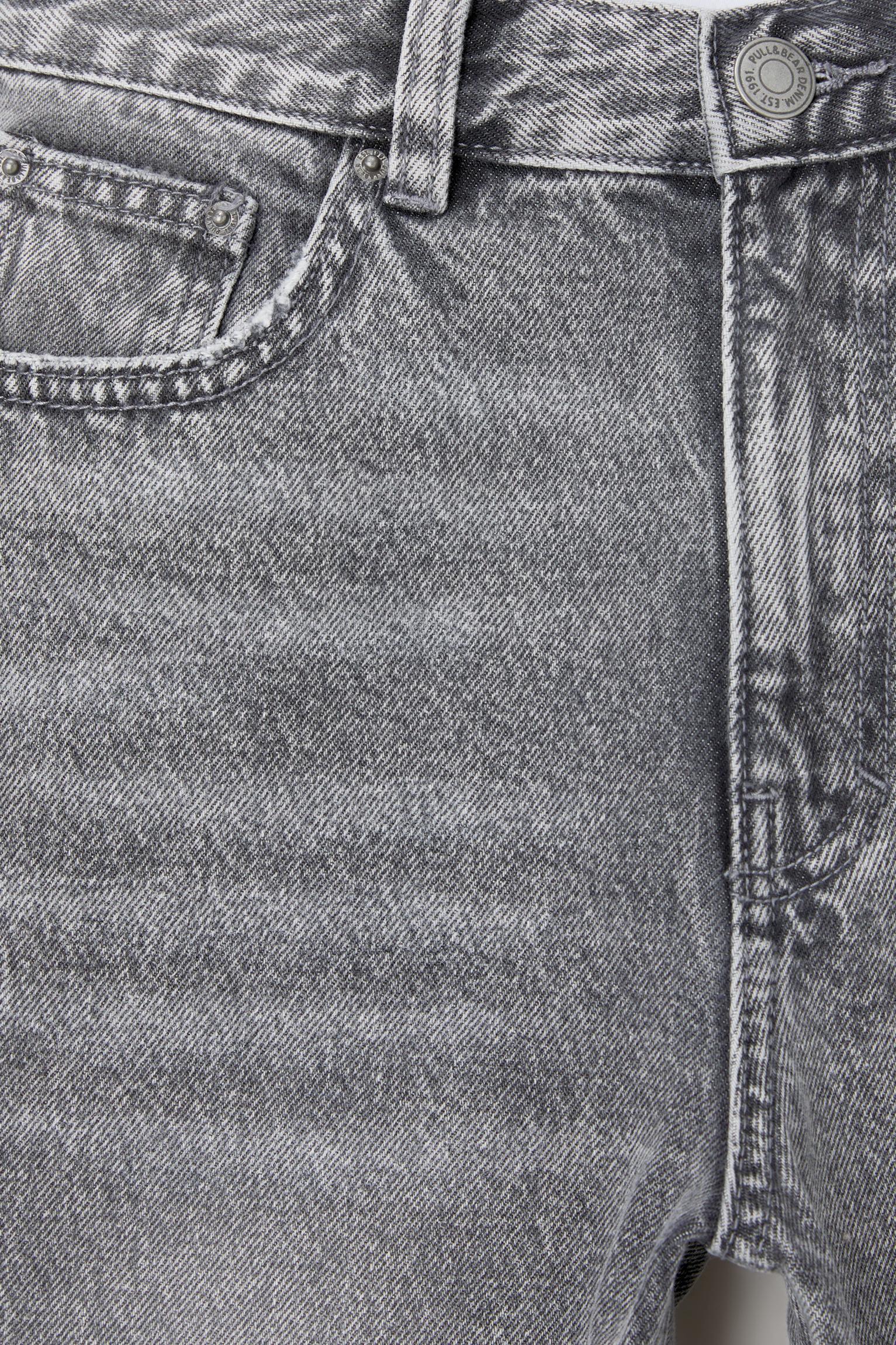 High-waist mom jeans Product Image