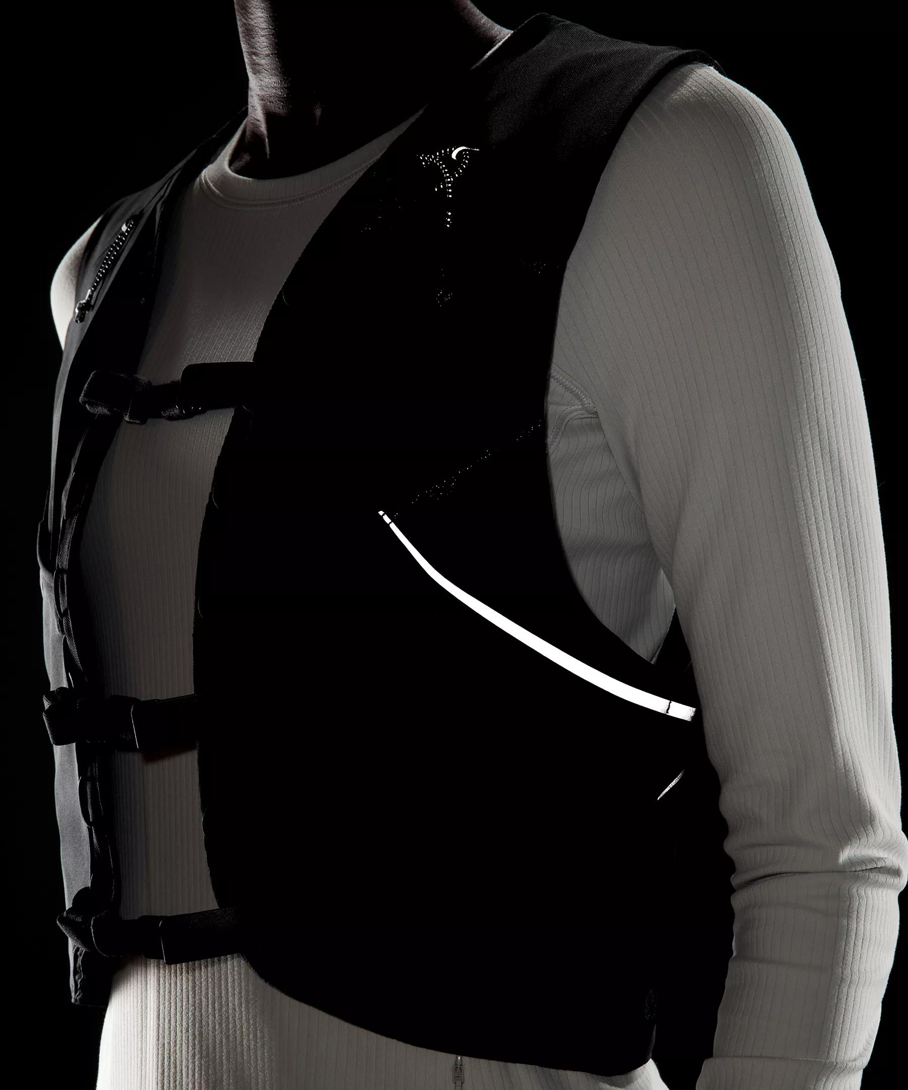 Fast and Free Trail Running Vest Product Image