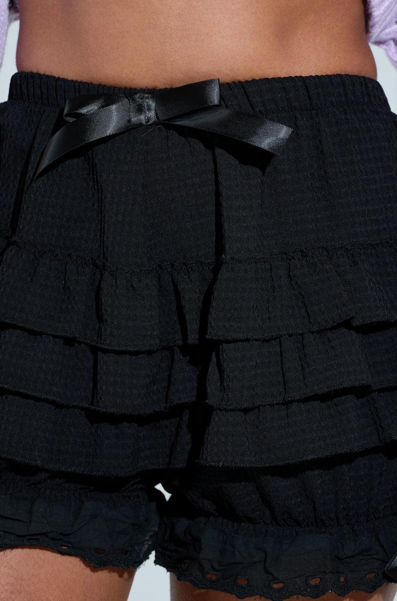 IMAGINATION RUFFLE SHORT Product Image