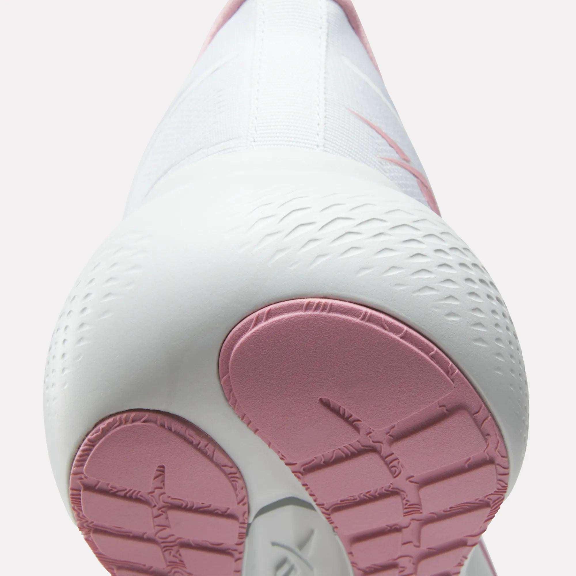 Women's Zignition Running Shoes Female Product Image