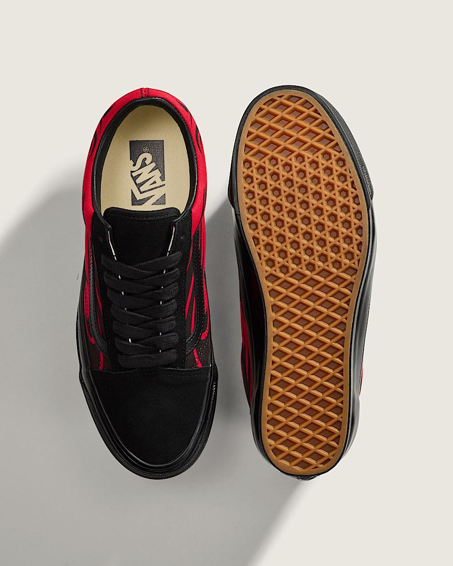 Premium Old Skool Shoe in Black / Red| Vans US Product Image