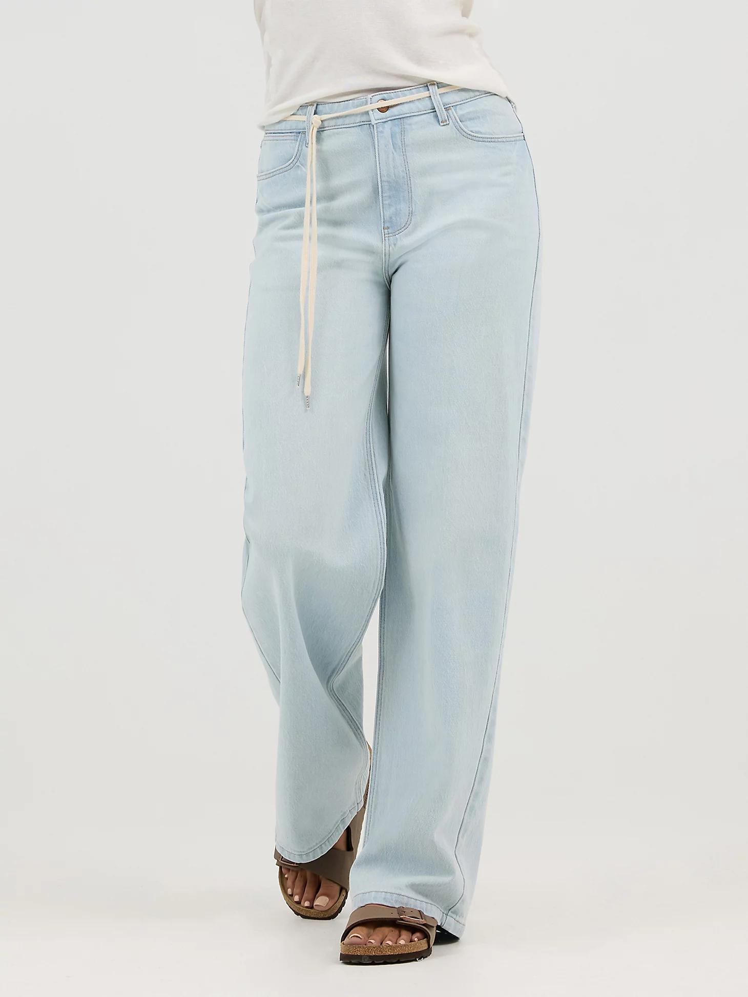 Women's Mid Rise Loose Jean in Daisy Product Image