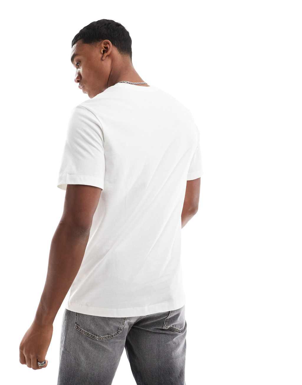 Nike t-shirt with graphic in white Product Image