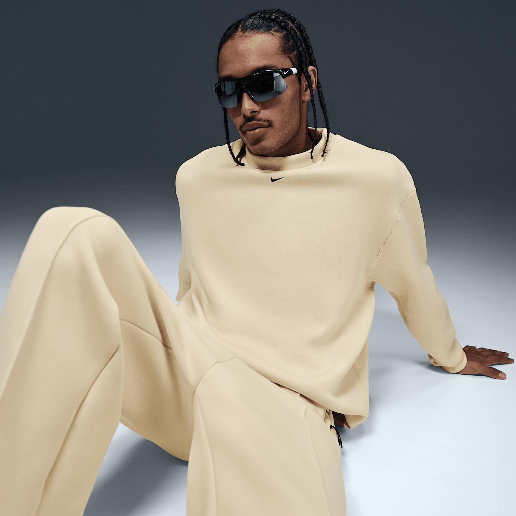 Nike Men's Tech Fleece Crew Product Image