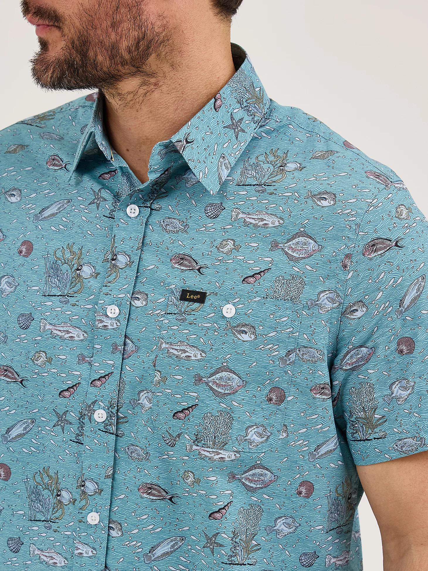 Men's Short Sleeve Print Button Down Shirt | Men's Tops & Tees | Lee® Product Image