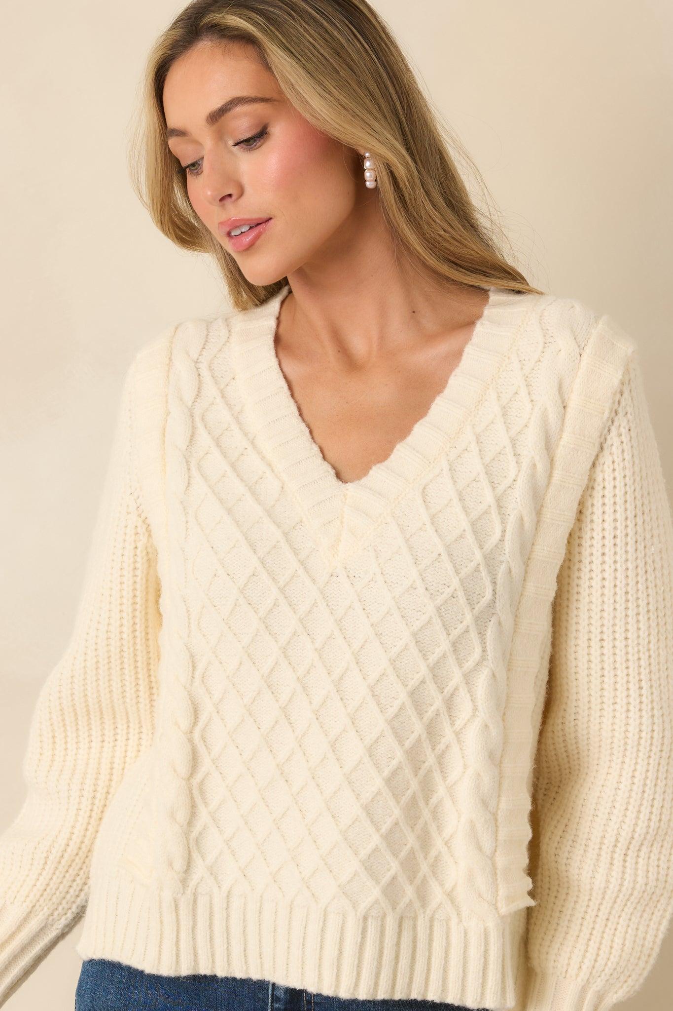 Softly Structured Ivory Knit Textured Panel V-Neck Sweater Product Image