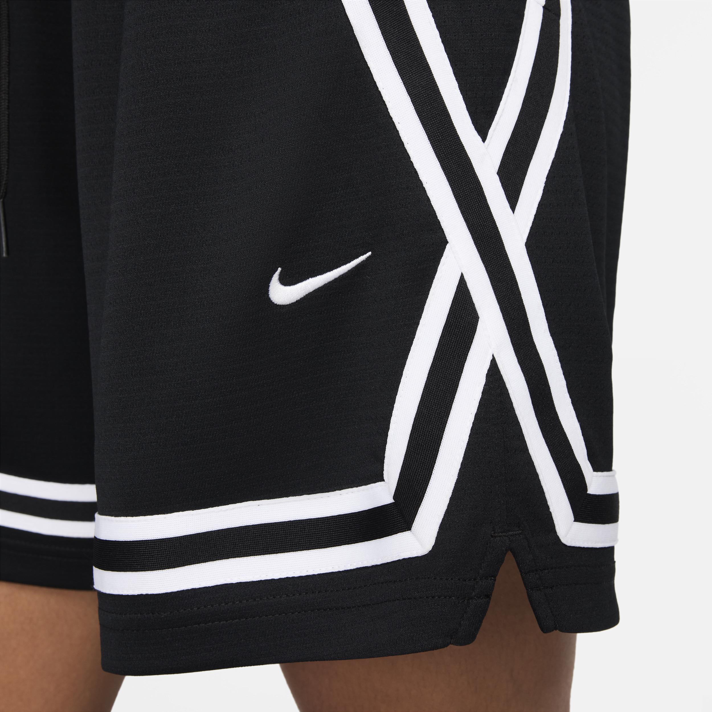 Nike Womens Crossover Dri-FIT 7 Basketball Shorts | FQ4544-010 Product Image
