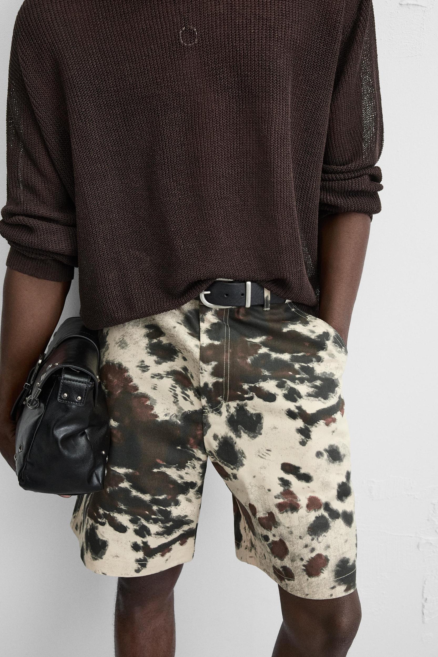 ANIMAL PRINT SHORTS Product Image