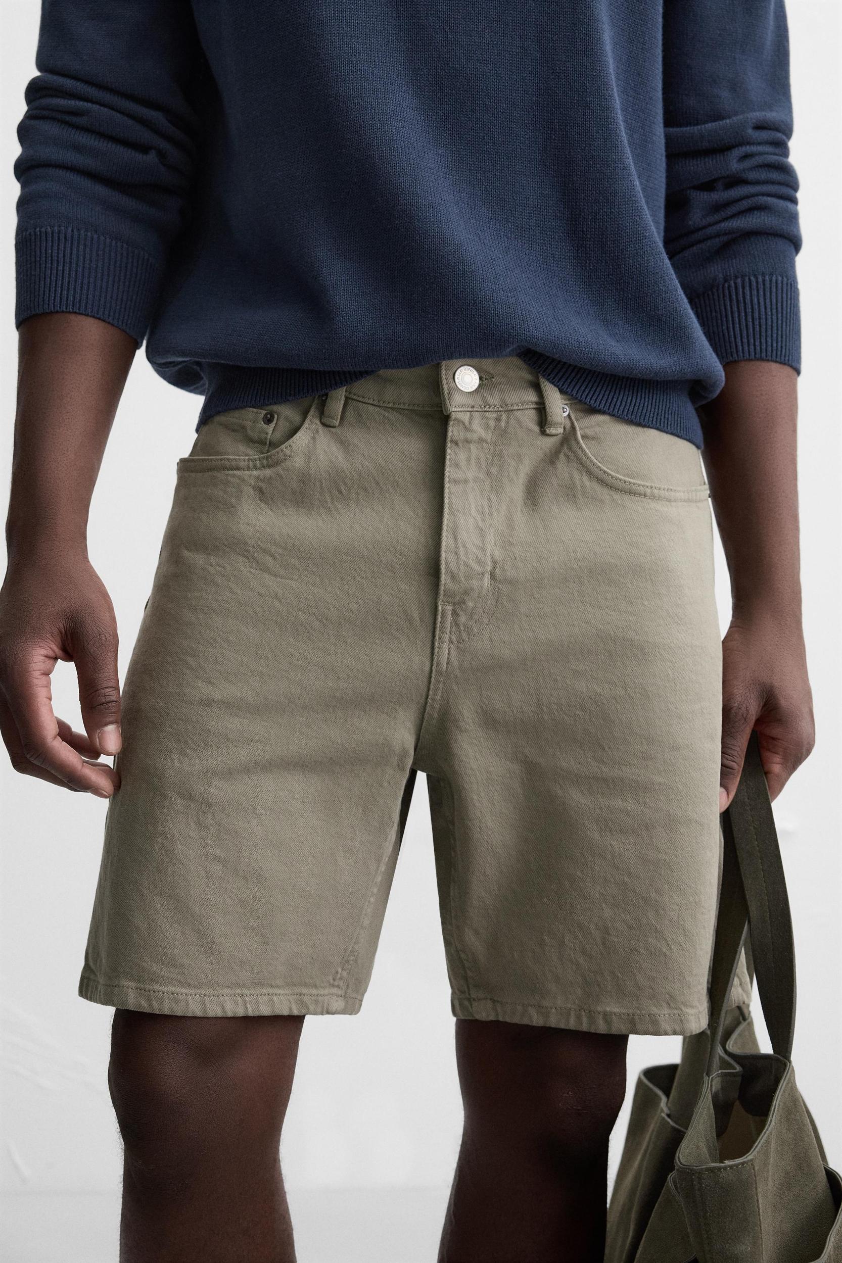 REGULAR FIT DENIM SHORTS Product Image