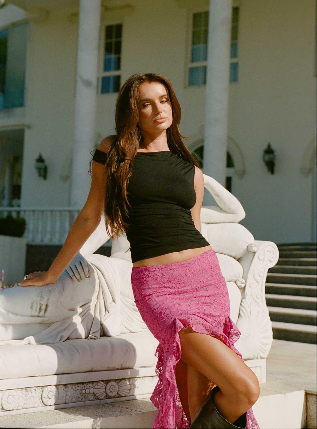 Beller Top Black Product Image