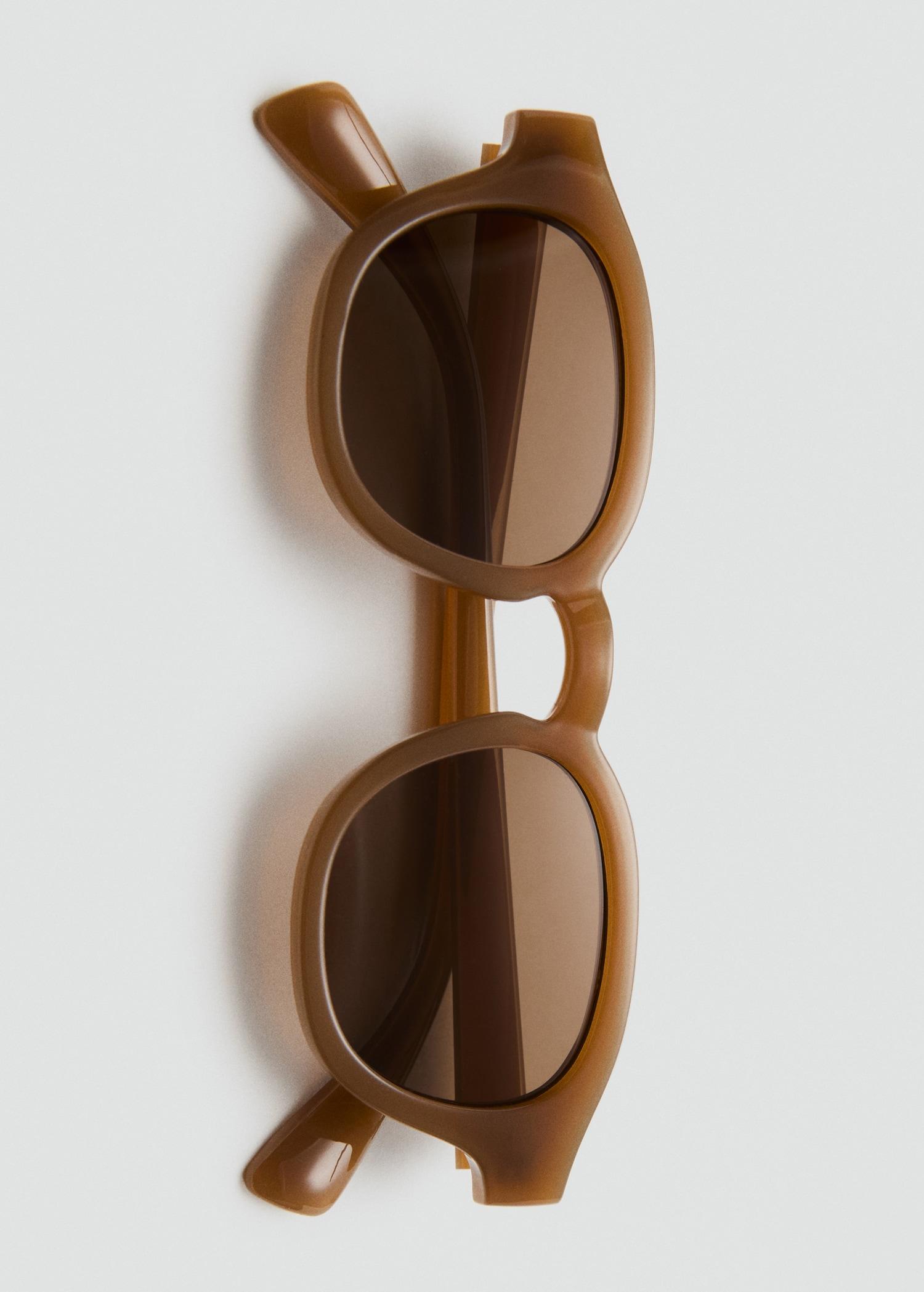 Resin frame sunglasses - Men | MANGO USA Product Image