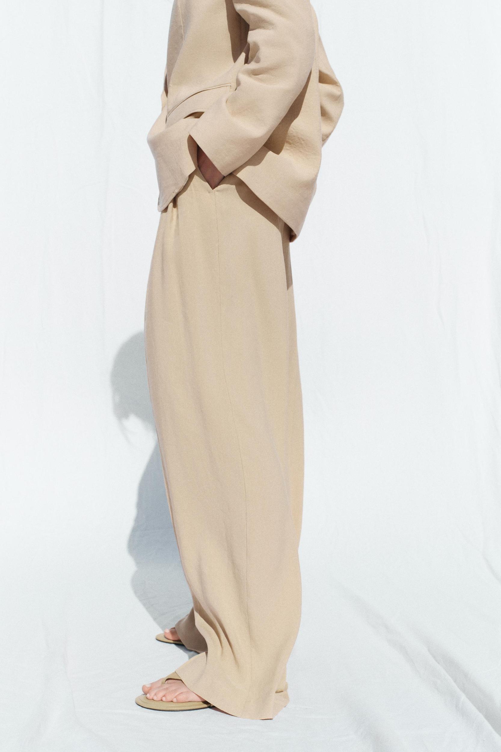 WIDE LEG LINEN PANTS WITH DARTS Product Image