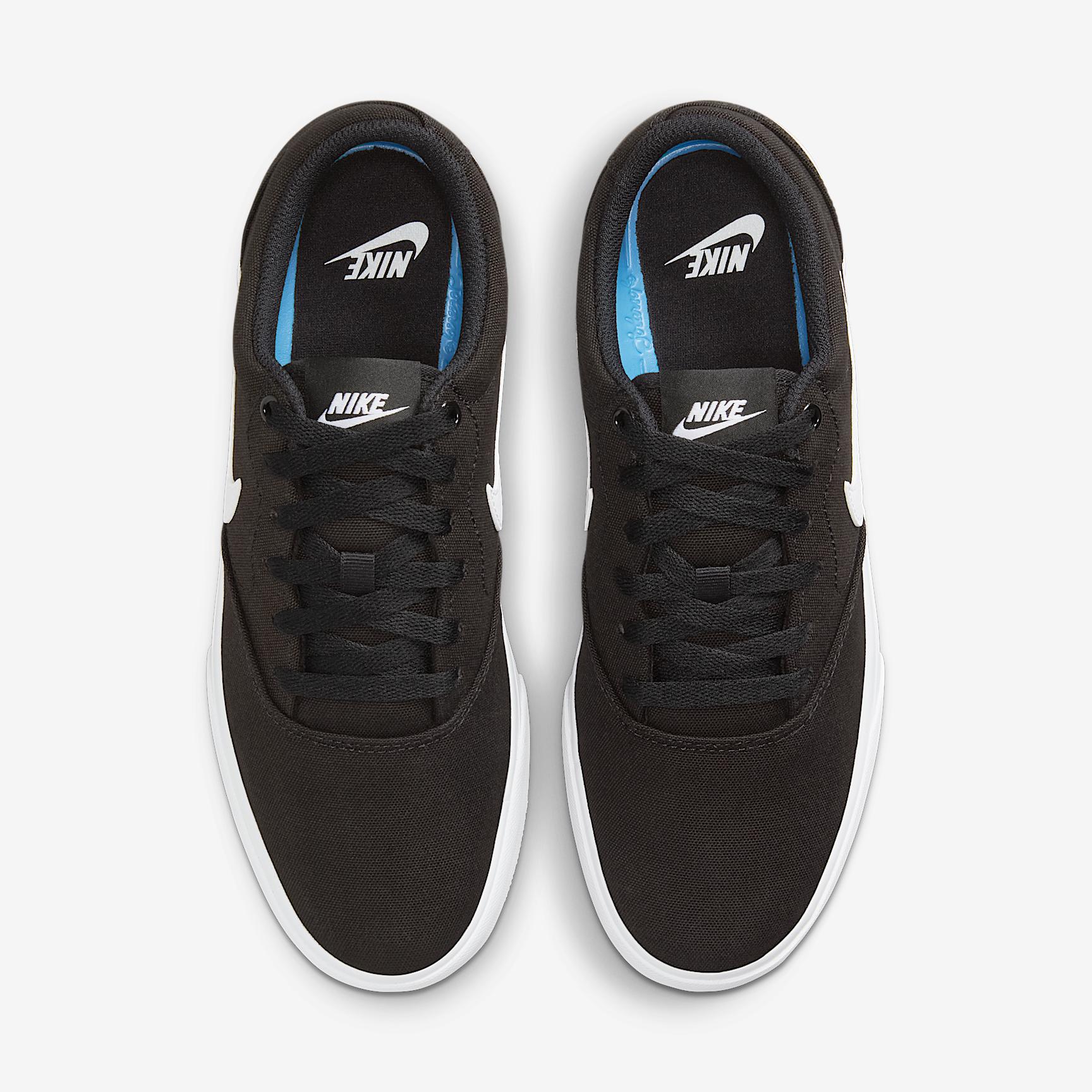 Nike Women's Charge Canvas Shoes Product Image