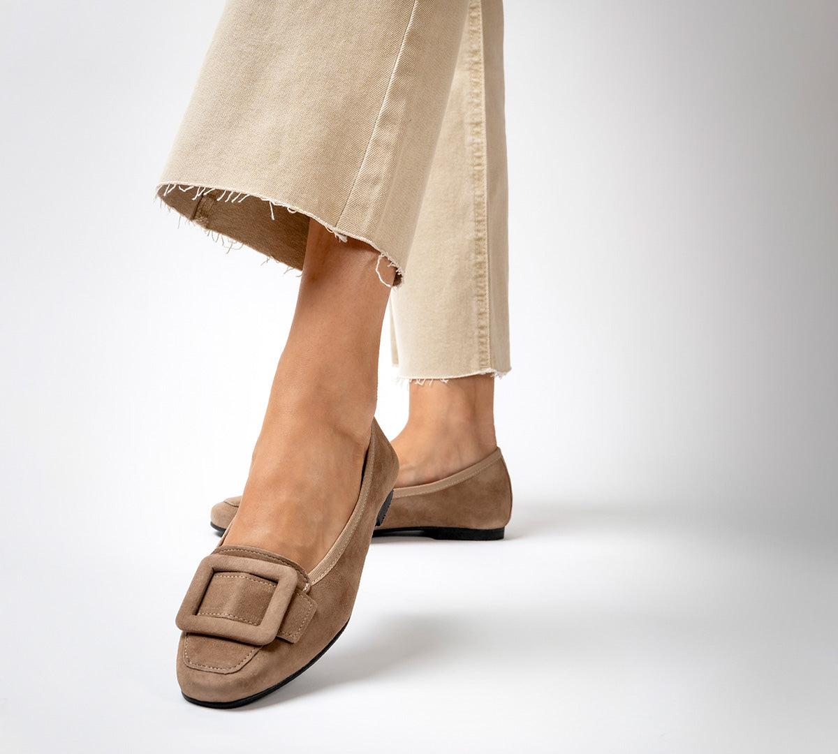 Ana Suede Camel Big Buckle Product Image