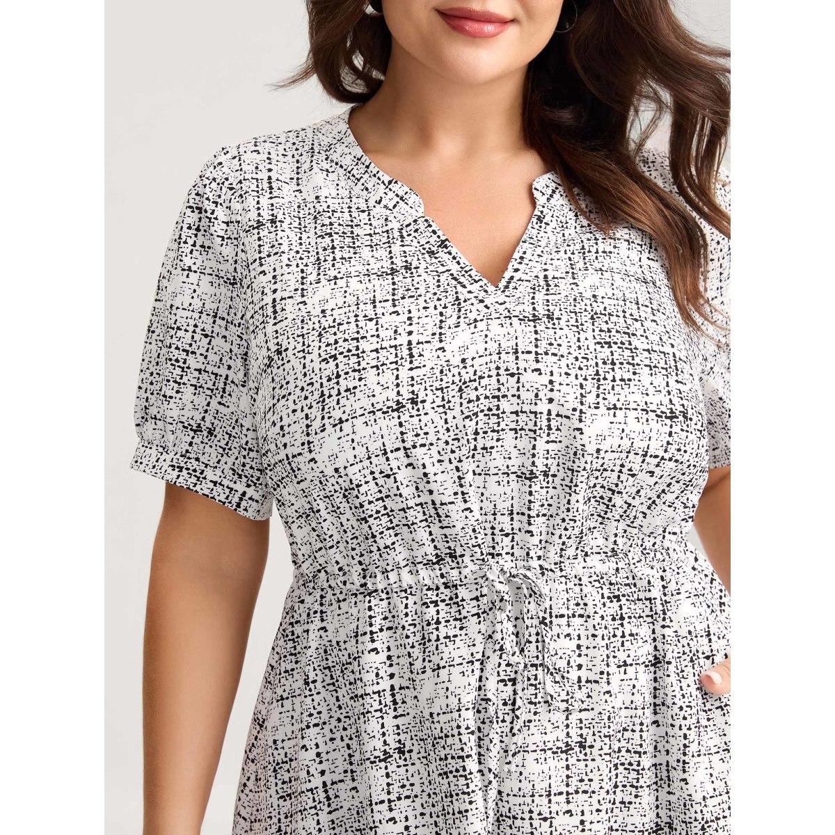 Plus Size Geometric Print Notched Collar Midi Dress Ivory Women Flat collar with V-notch Short sleeve Curvy BloomChic 18-20/2X Product Image