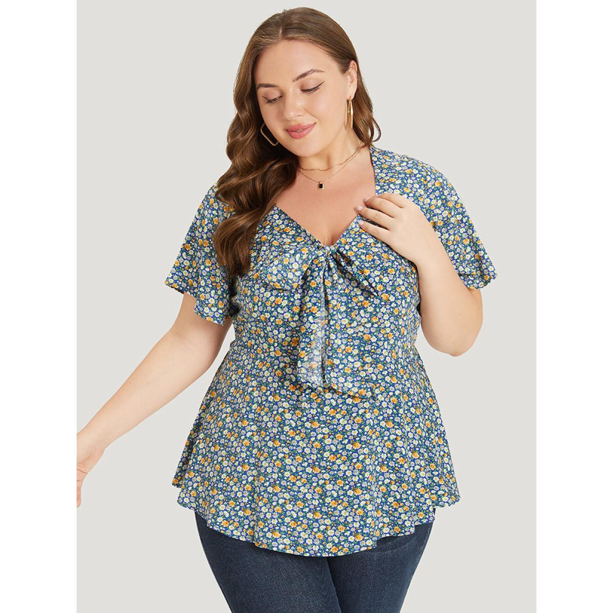 Plus Size DarkBlue Ditsy Floral Knot V Neck Blouse Women Elegant Short sleeve V-neck Dailywear Blouses BloomChic 22-24/3X Product Image