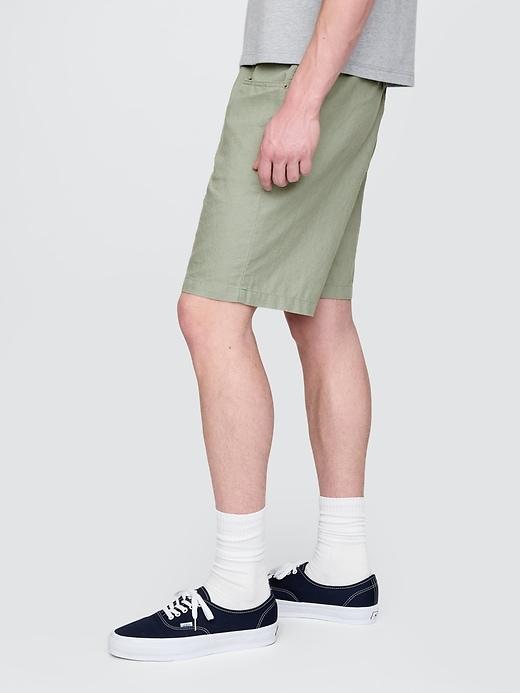 9" Linen-Cotton Easy Shorts Product Image