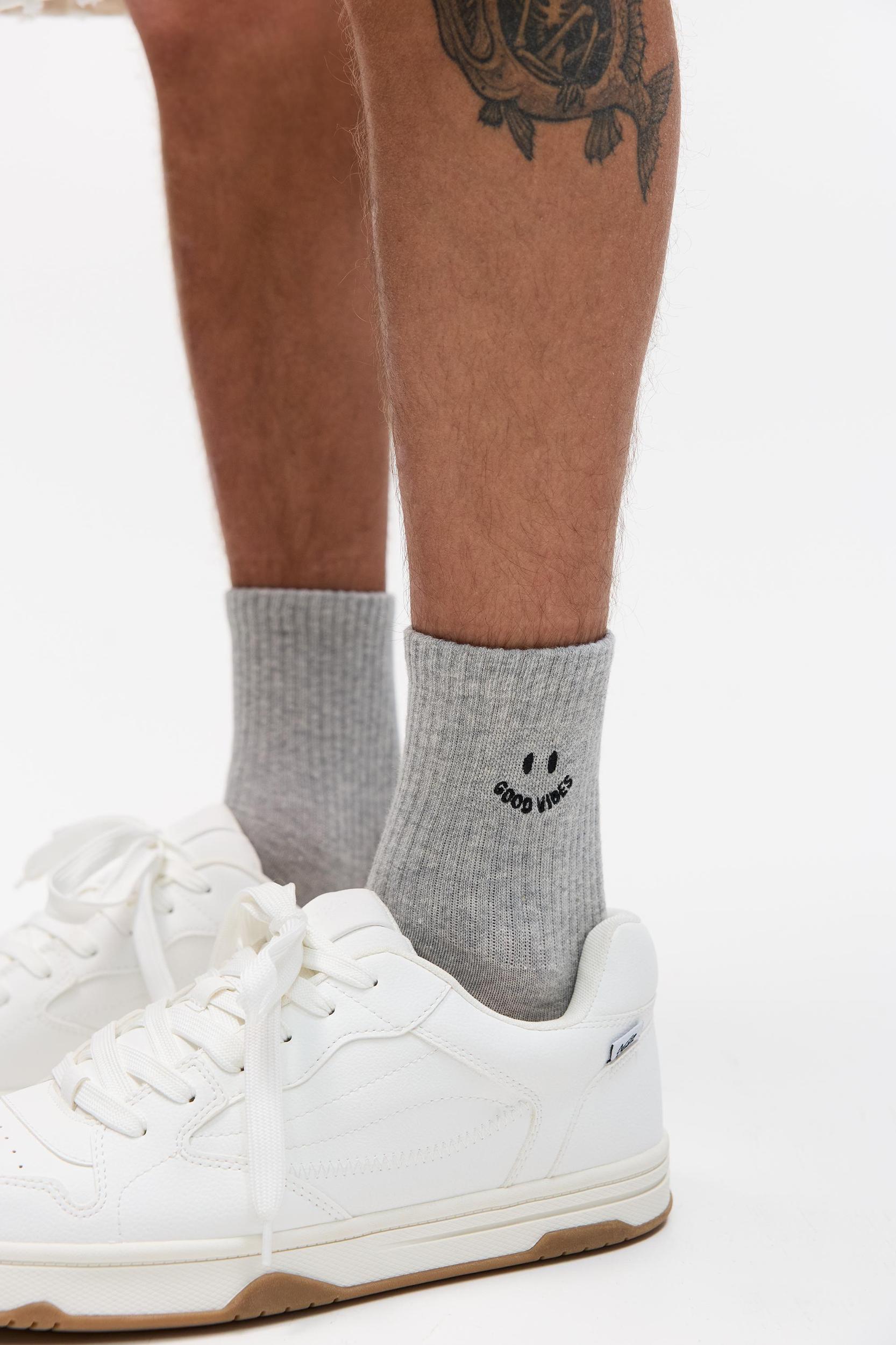 Good Vibes socks Product Image