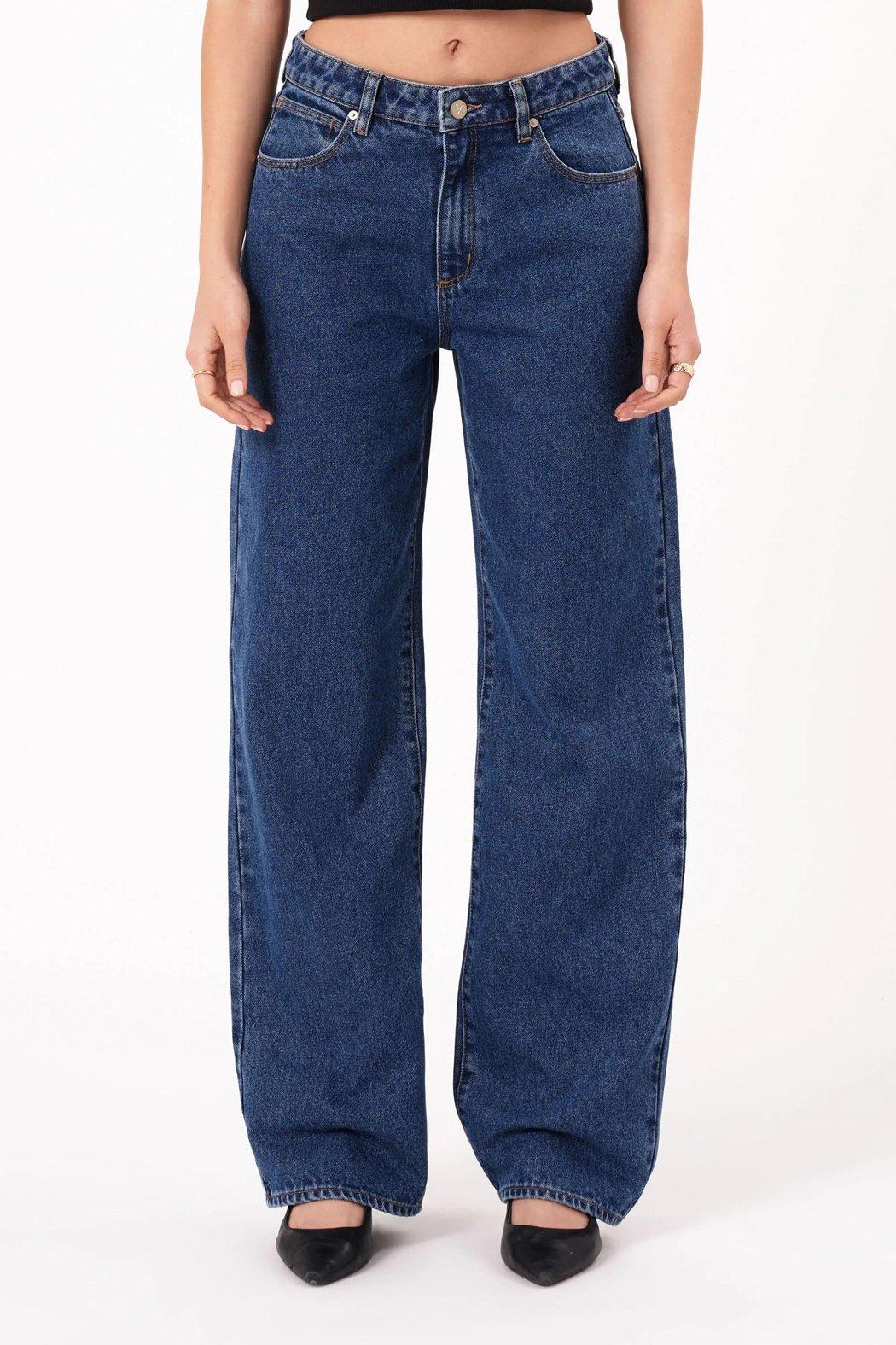 95 Mid Baggy Jean Product Image