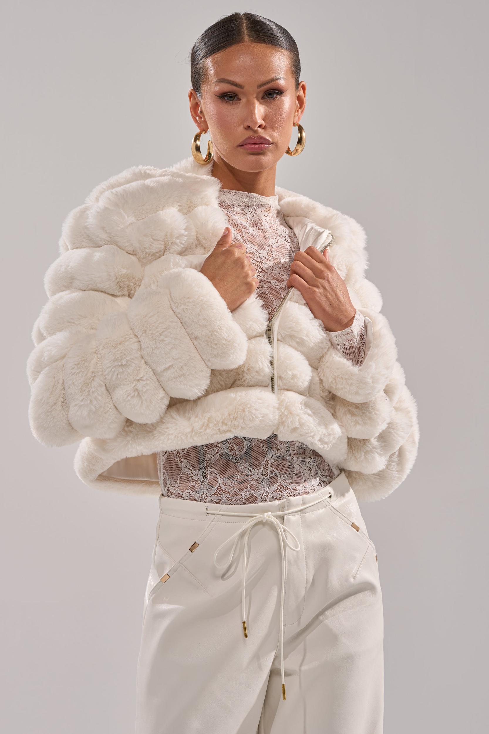 POPCORN FAUX FUR IN WHITE Product Image