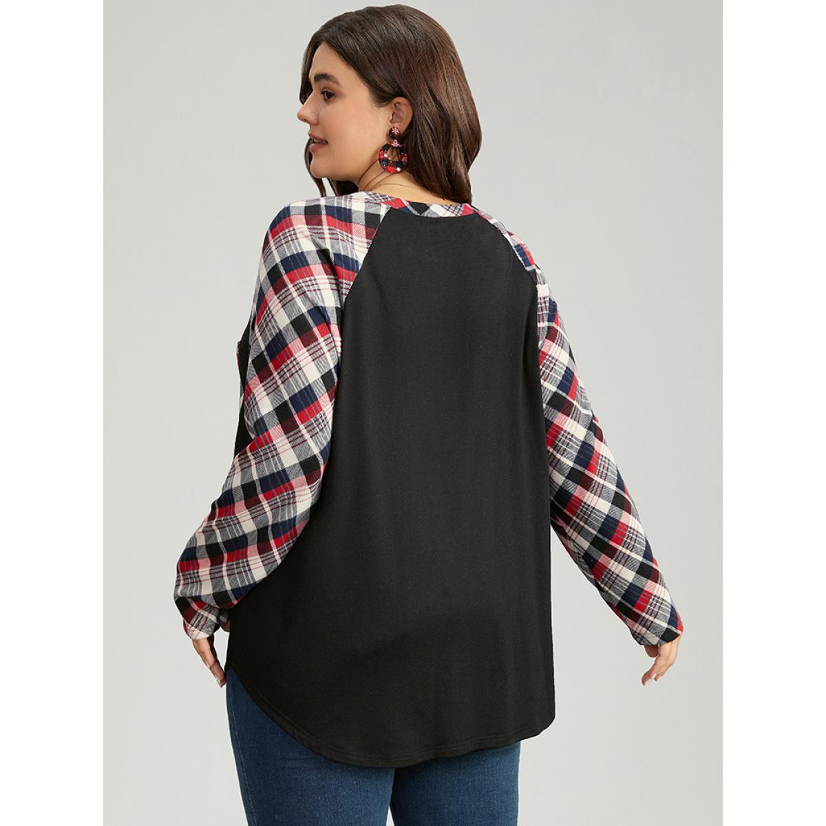 Plus Size Plaid Patched Pocket Raglan Sleeve T-shirt Black Women Casual Contrast Plaid Round Neck Festival-Christmas T-shirts BloomChic 28/5X Product Image