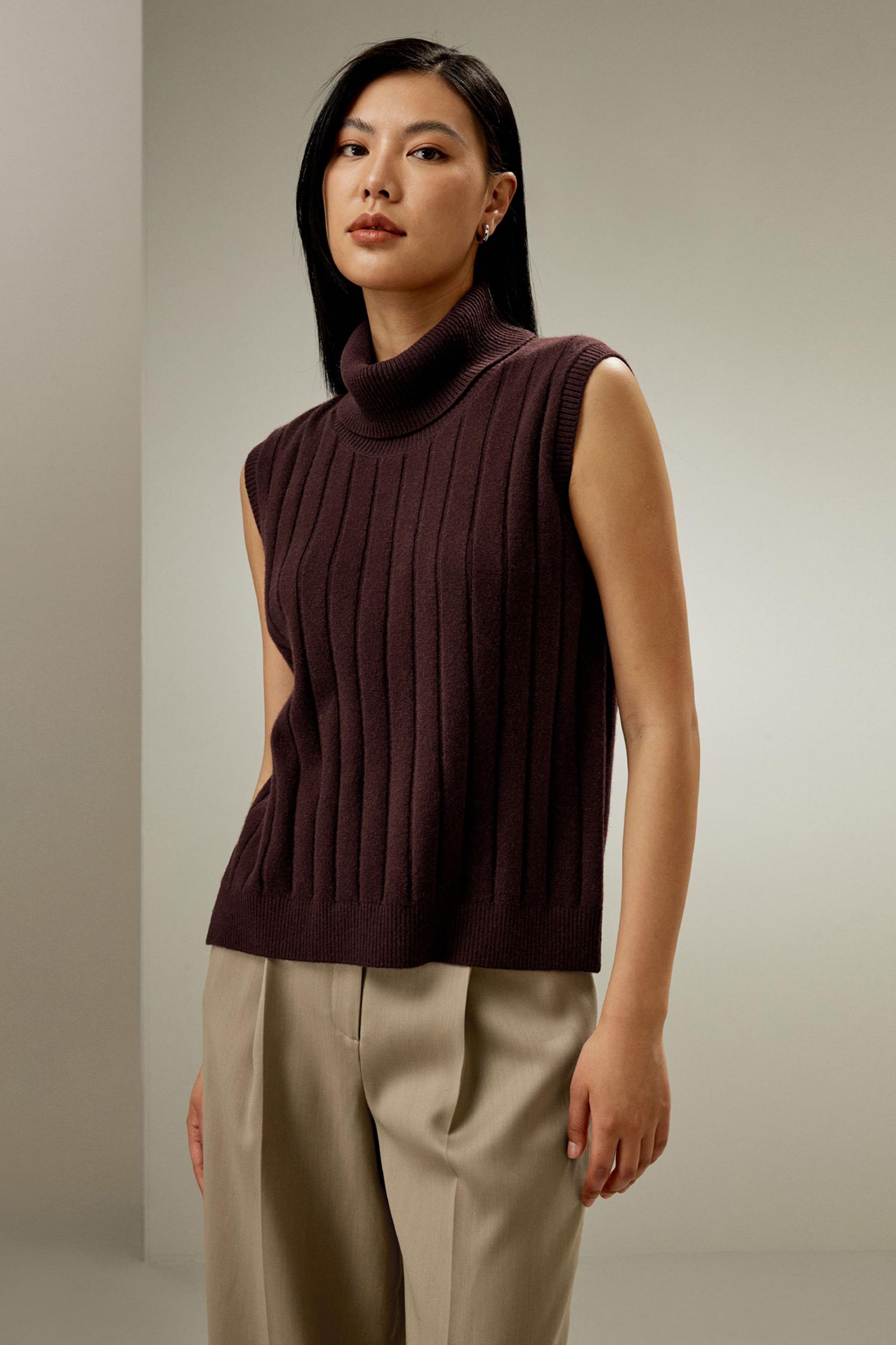 Turtleneck Sleeveless Cashmere Vest Product Image