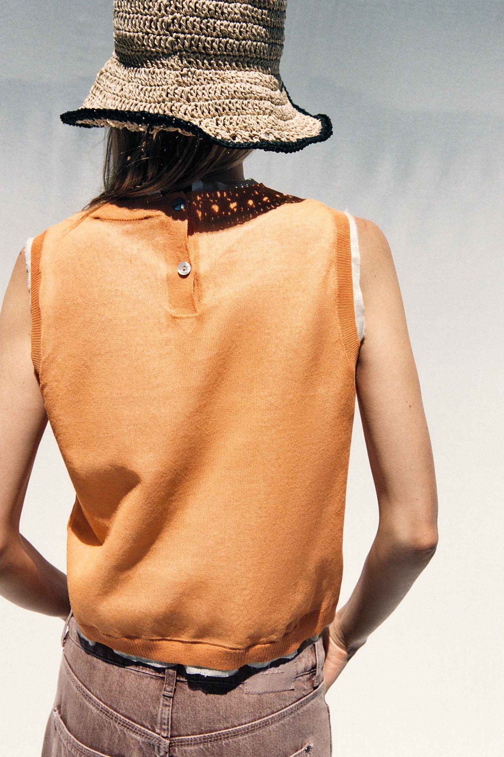 DOUBLE LAYER KNIT LINEN BLEND TOP Product Image