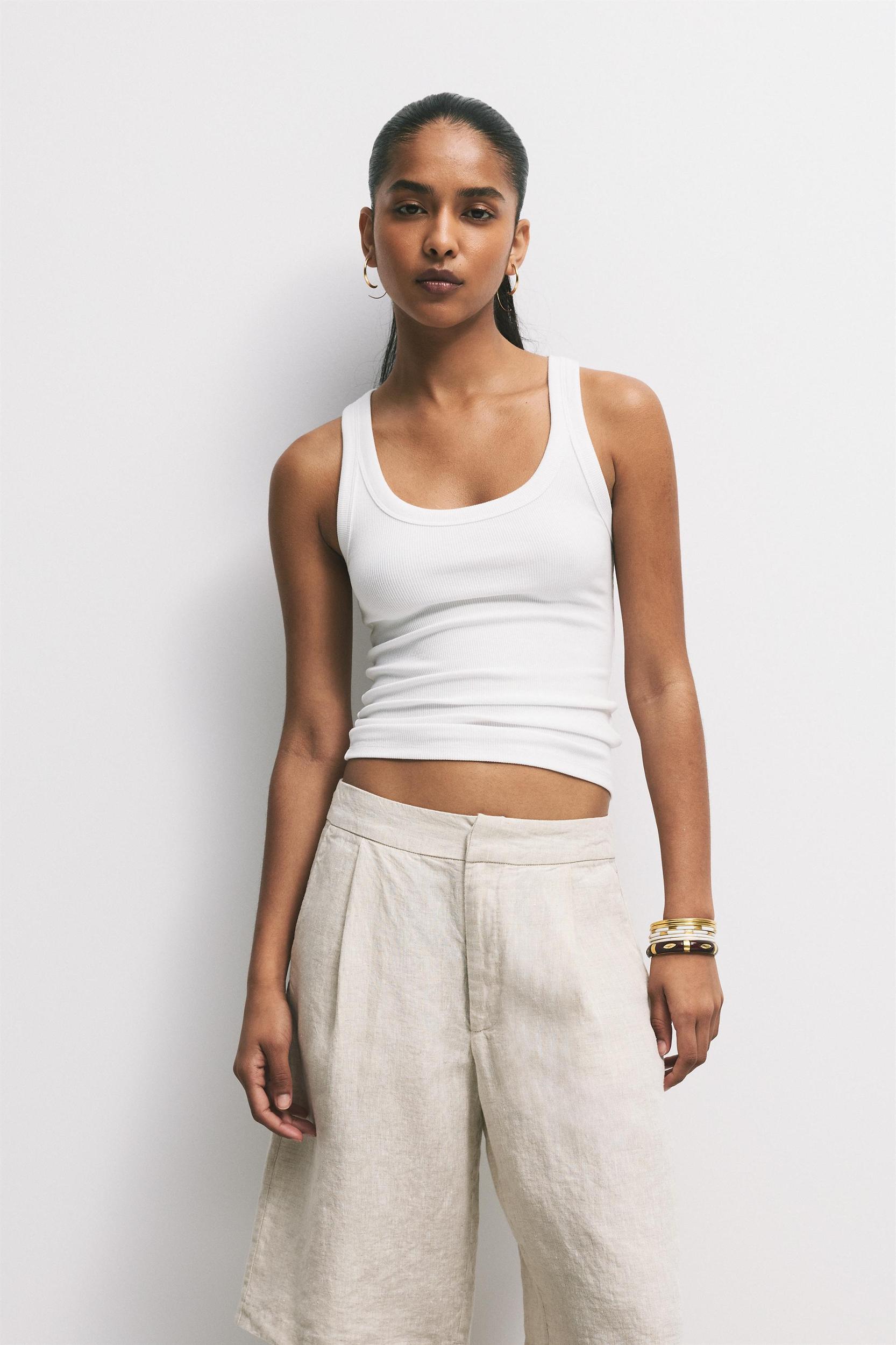 100% linen Bermuda shorts Product Image