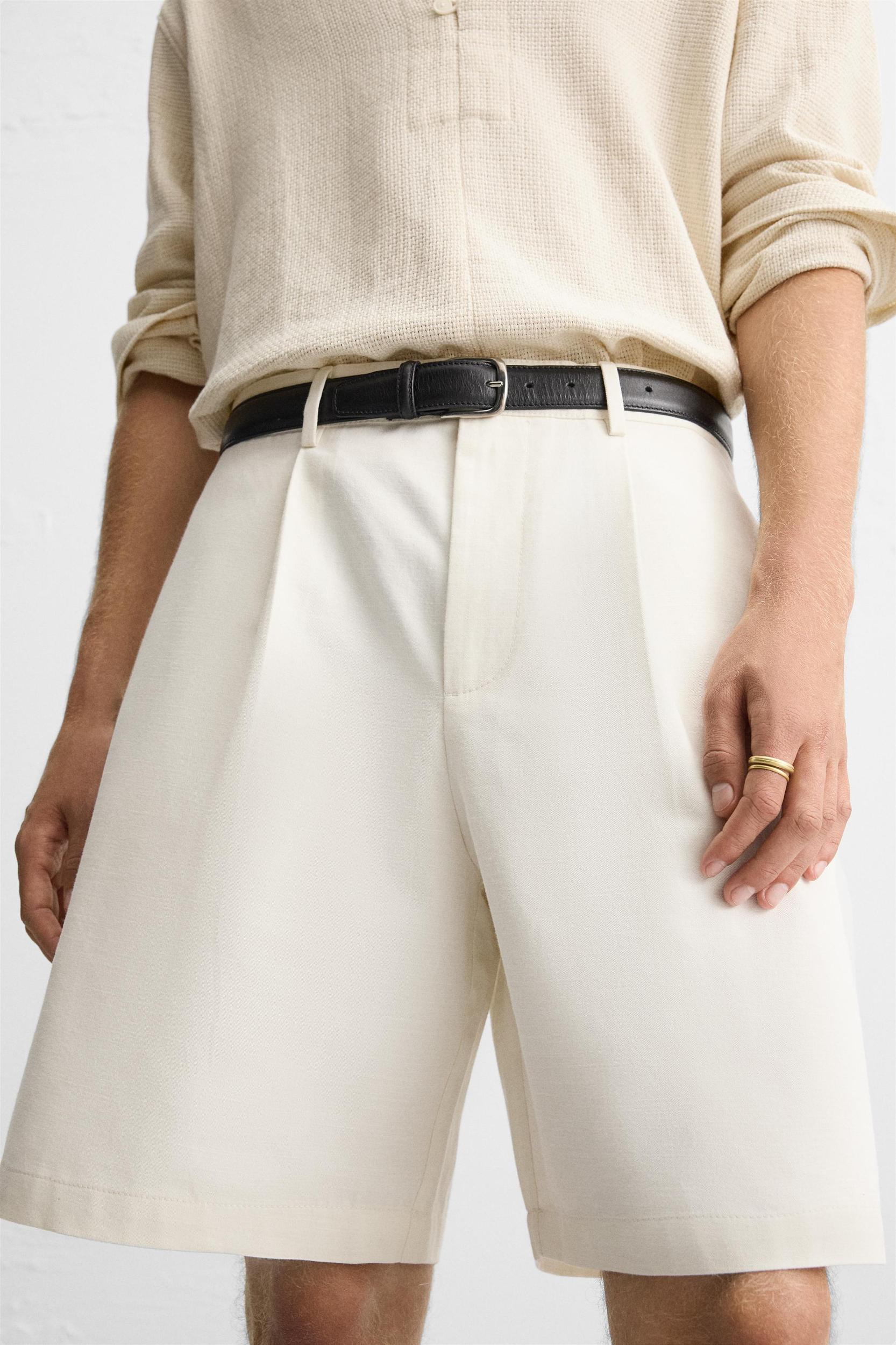 COTTON LINEN PLEATED SHORTS Product Image