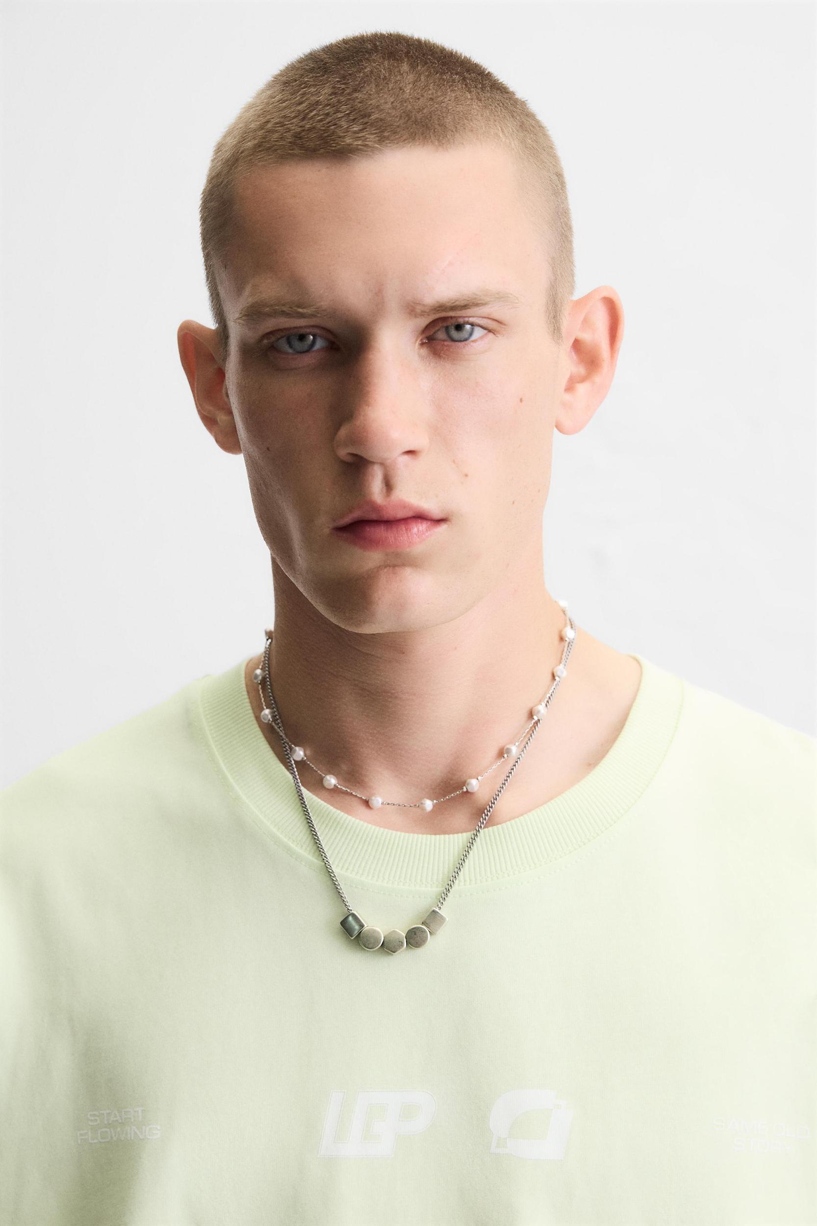 PRINTED TEXT T-SHIRT Product Image