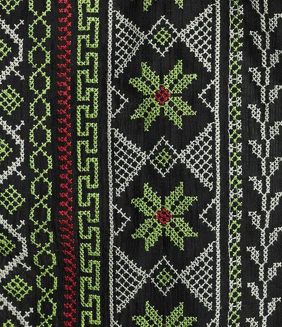 Calessa Petite Size Embroidered Split V-Neck Short Sleeve Tunic Product Image