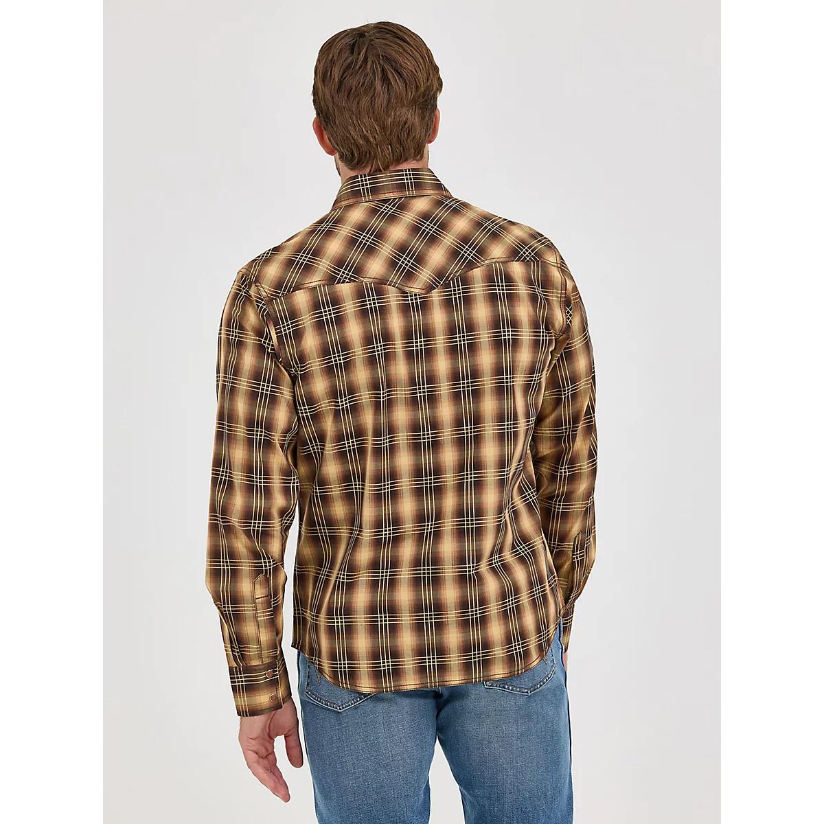 Men's Wrangler Retro® Premium Long Sleeve Western Snap Plaid Shirt in Curry Plaid Product Image