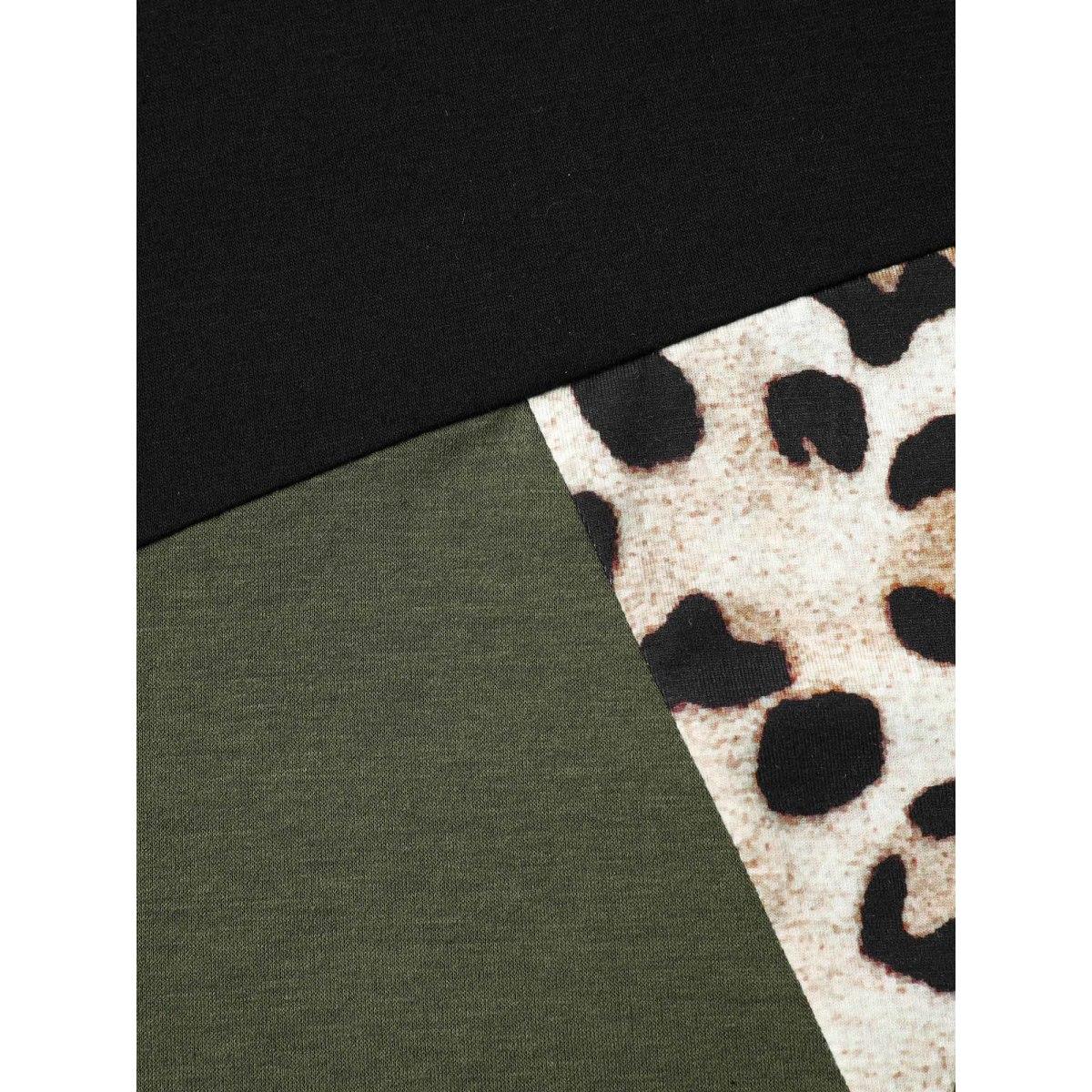 Plus Size Leopard Print Contrast Patchwork Fitted T-Shirt Multicolor Women Casual Contrast Round Neck Everyday T-shirts BloomChic 18-20/2X Product Image